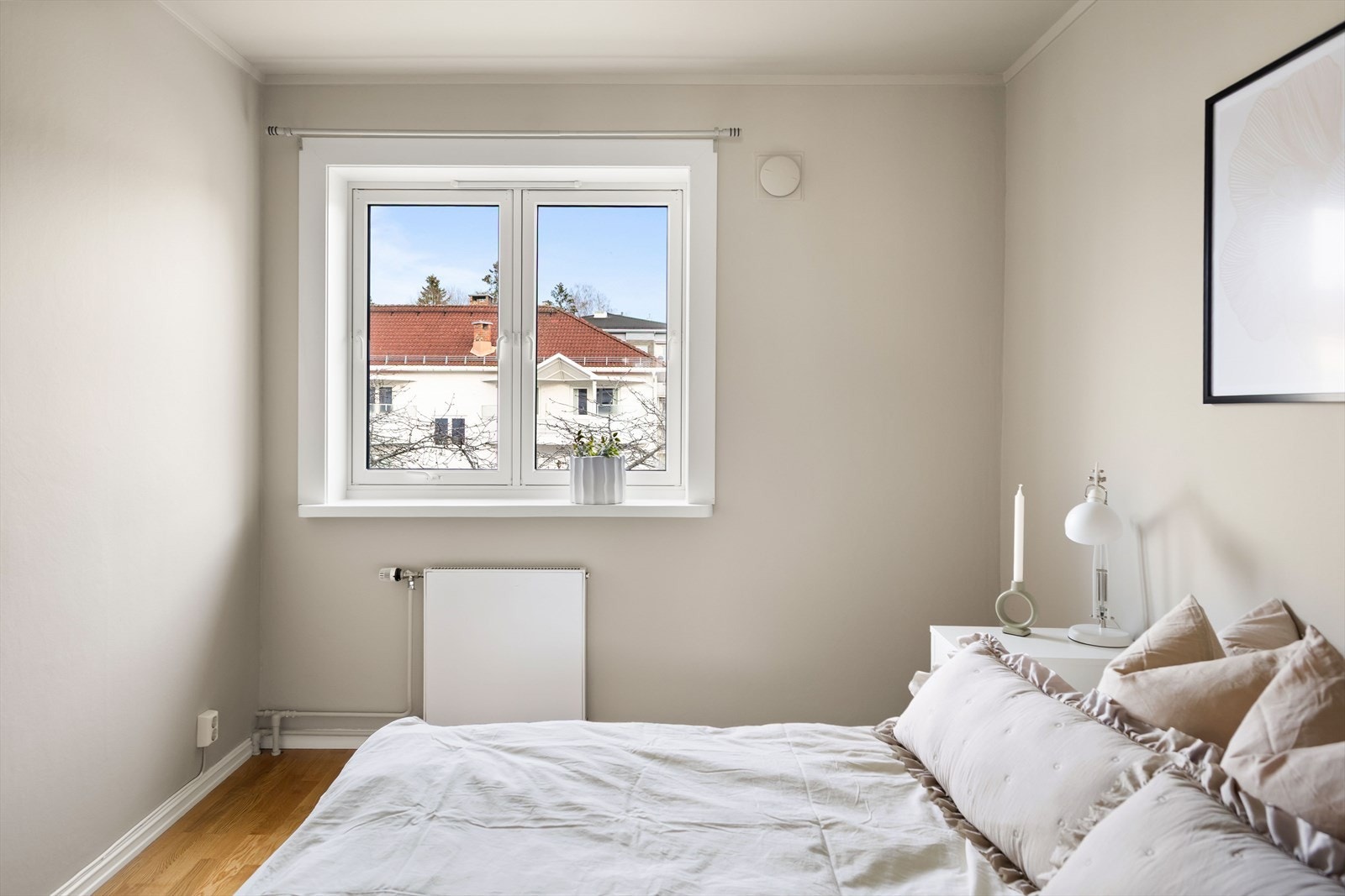 - Alle vinduene og balkongdøren ble skiftet i 2019 - Galleribilde