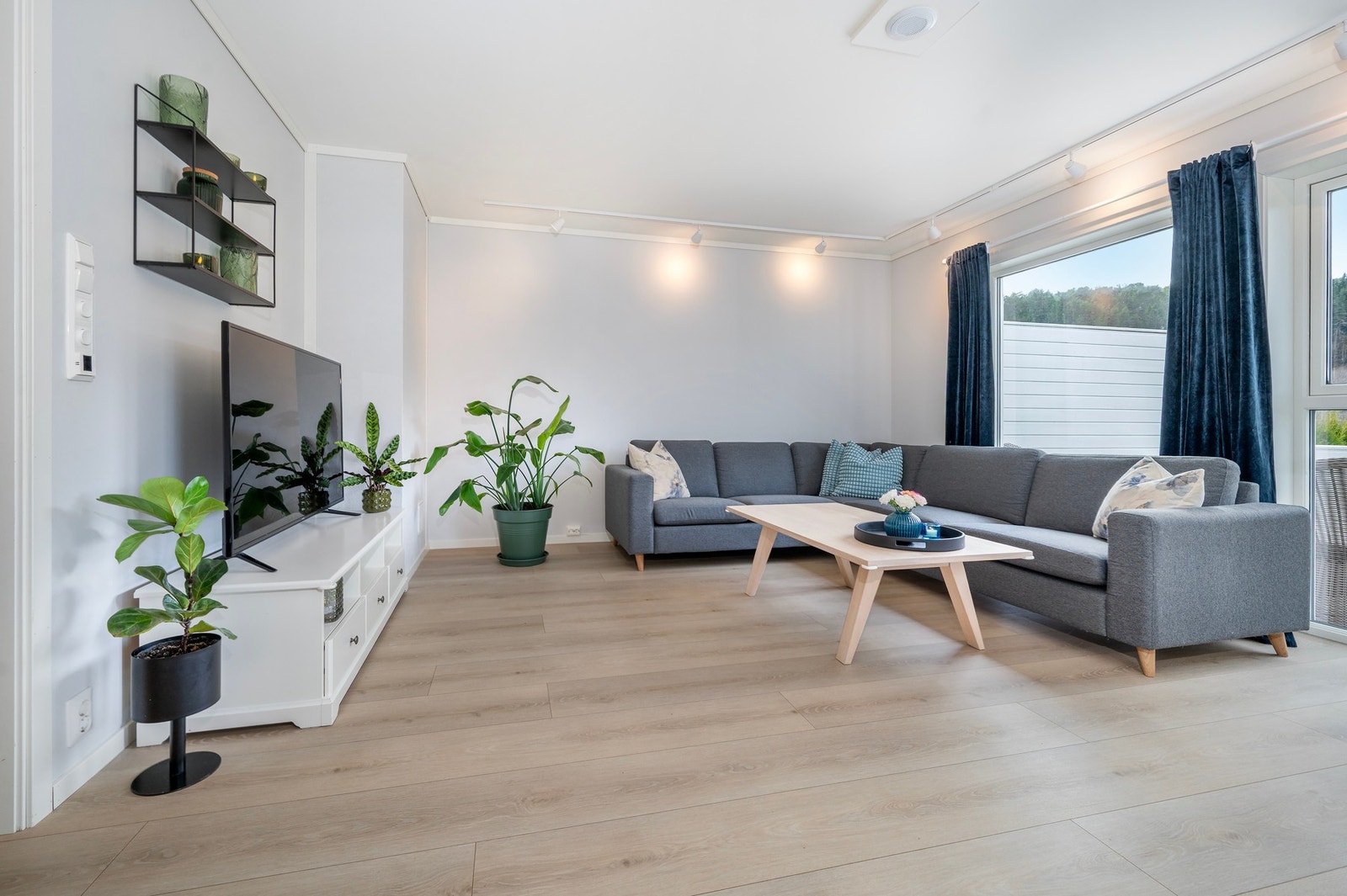 Leiligheten er påkostet med blant annet varmekabler i gulv på stue/kjøkken. Galleribilde