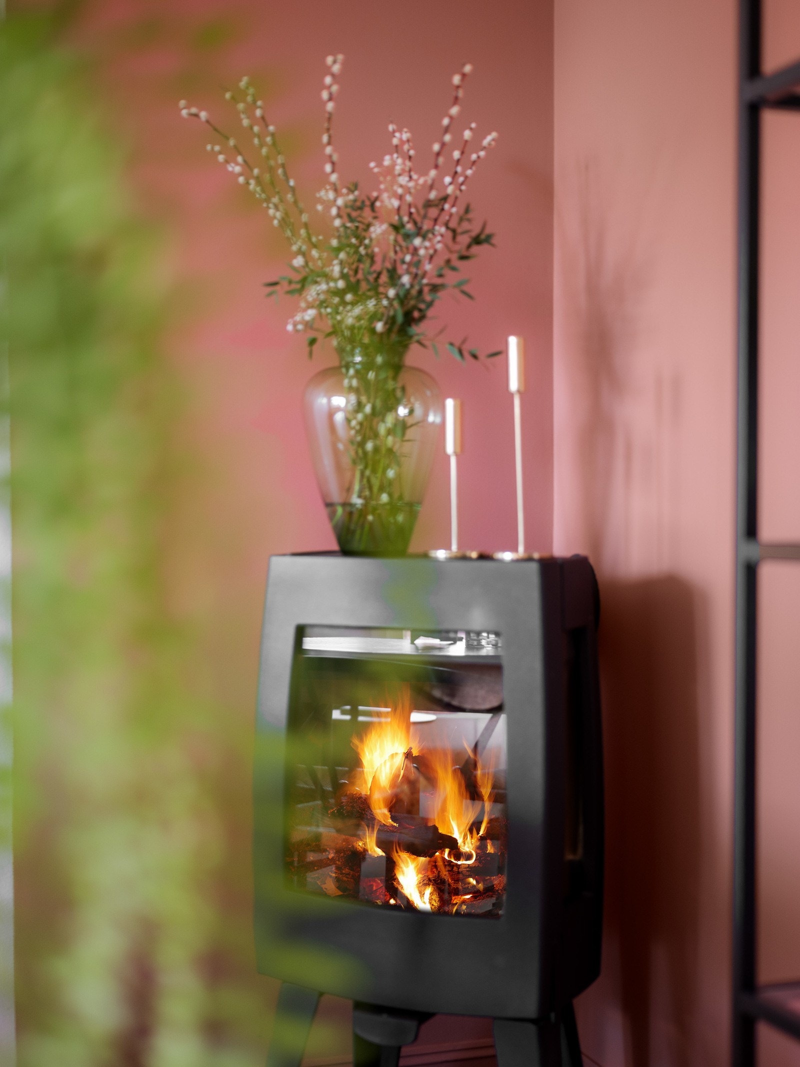 Ildsted plassert i det ene hjørnet Galleribilde