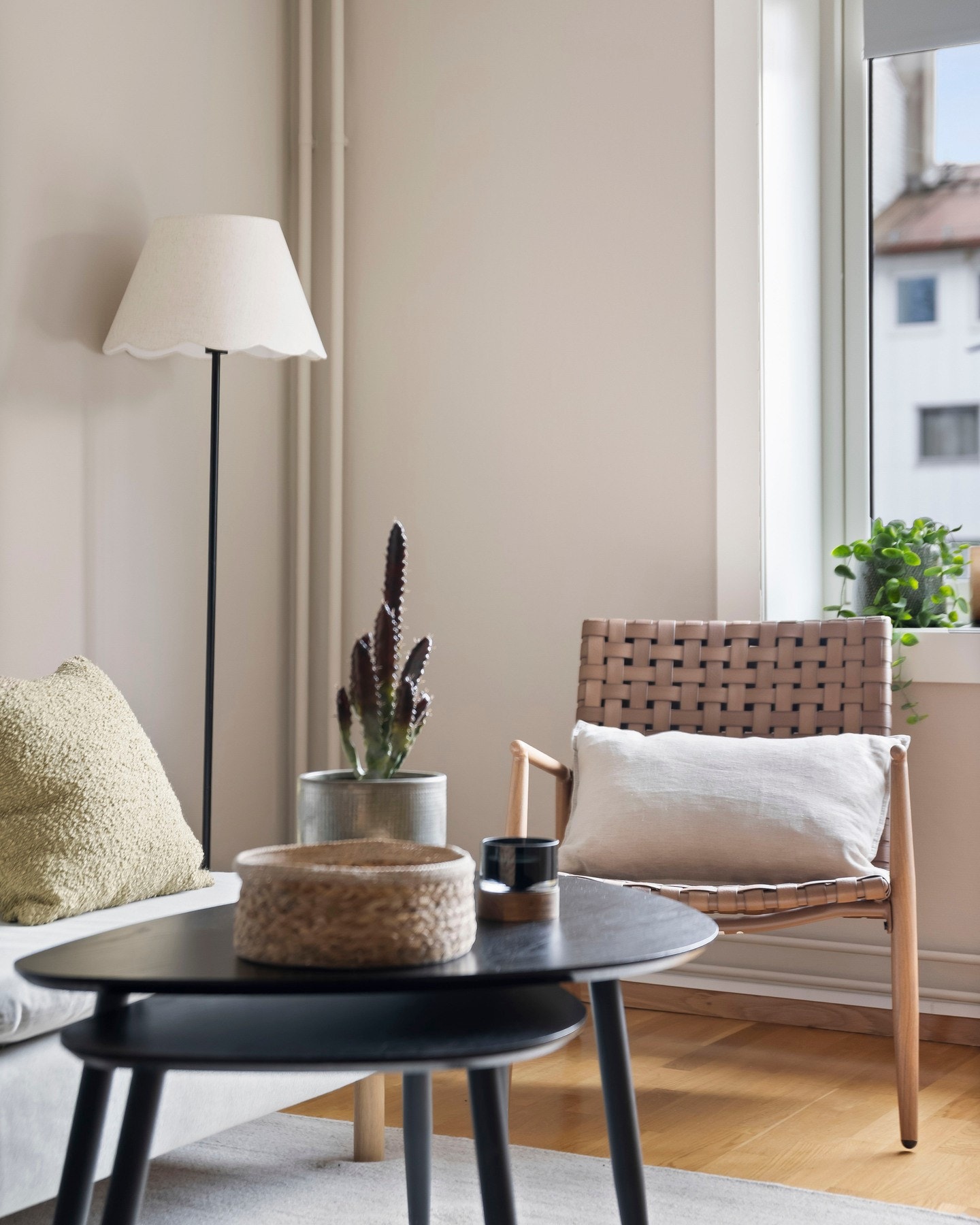 I 2023 ble det i regi av sameiet satt inn nye vinduer med rammer/karmer av tre, og tre-lags glass. Galleribilde