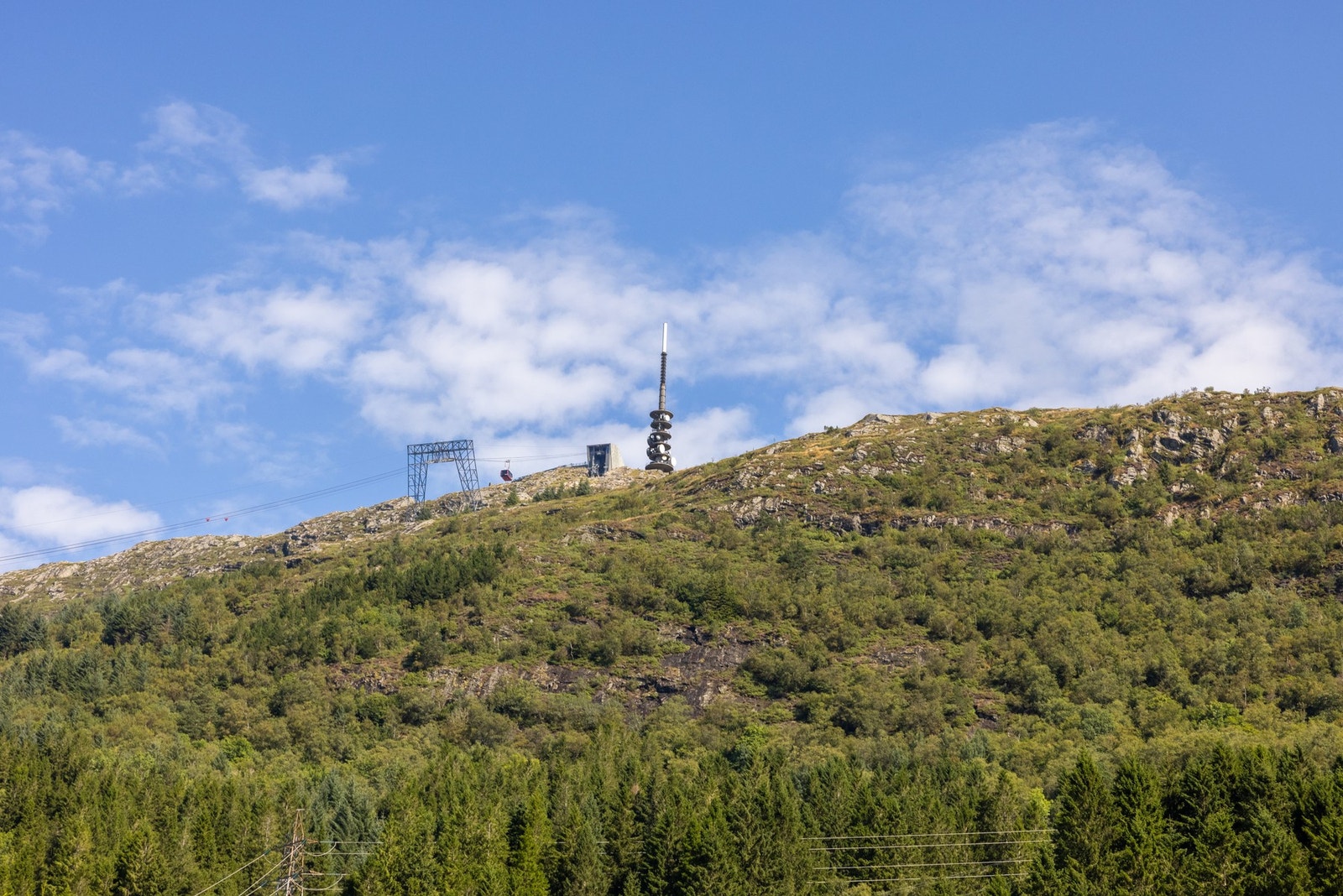 Det er kort vei til Ulriken og andre flotte turområder! Galleribilde