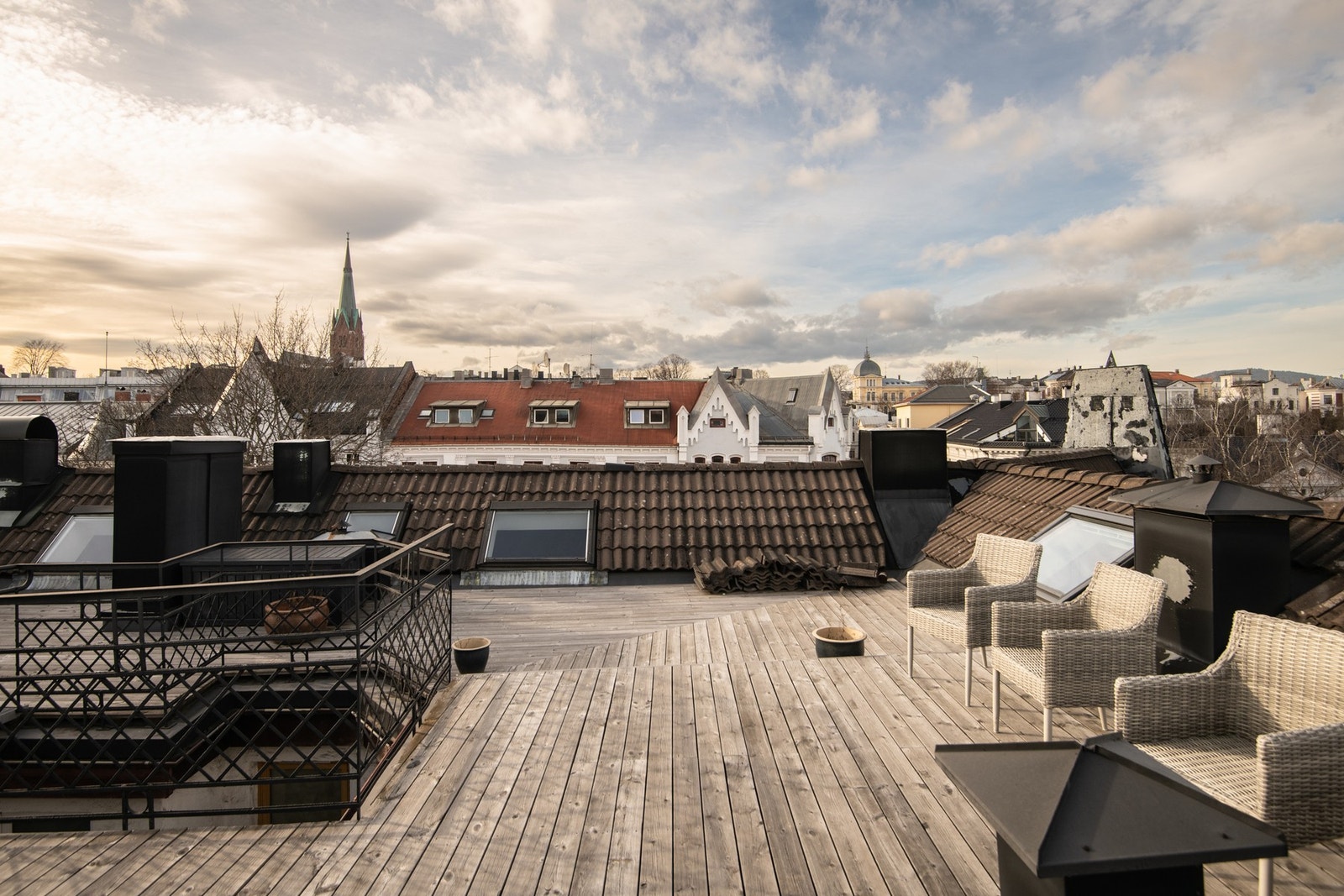 Dette er et herlig felles uteområde som byr på flott utsikt og nydelige solforhold. Galleribilde