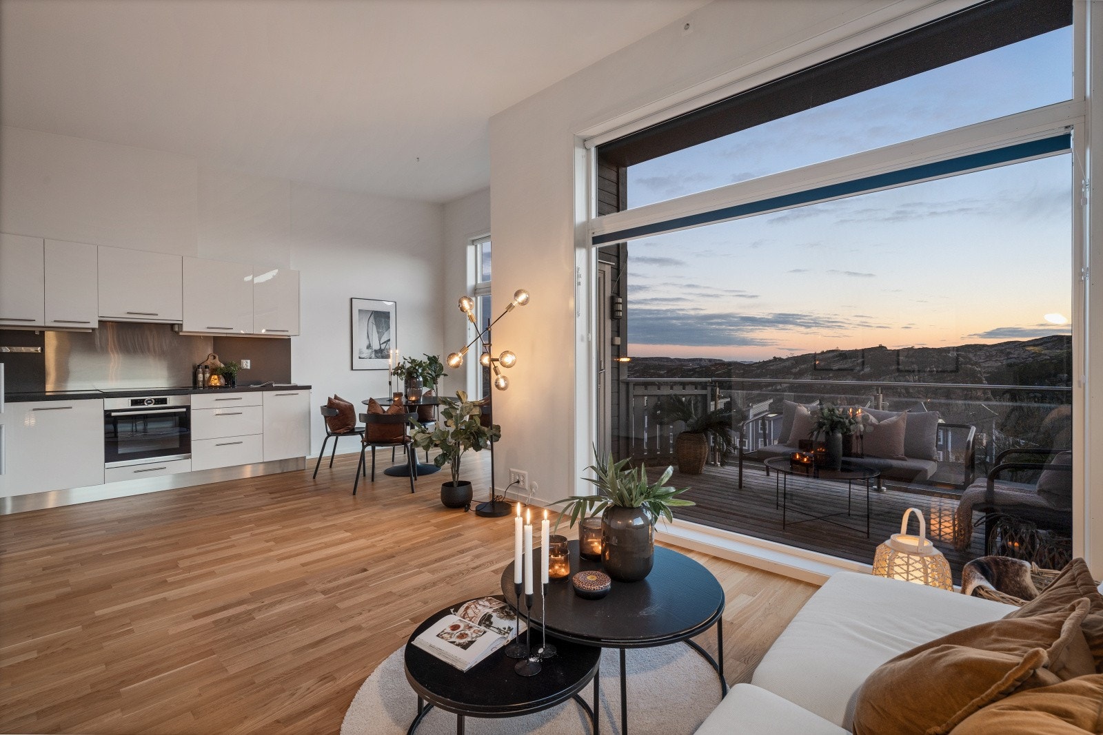 Velkommen til Telavåg og Lavikaneset 20C Galleribilde