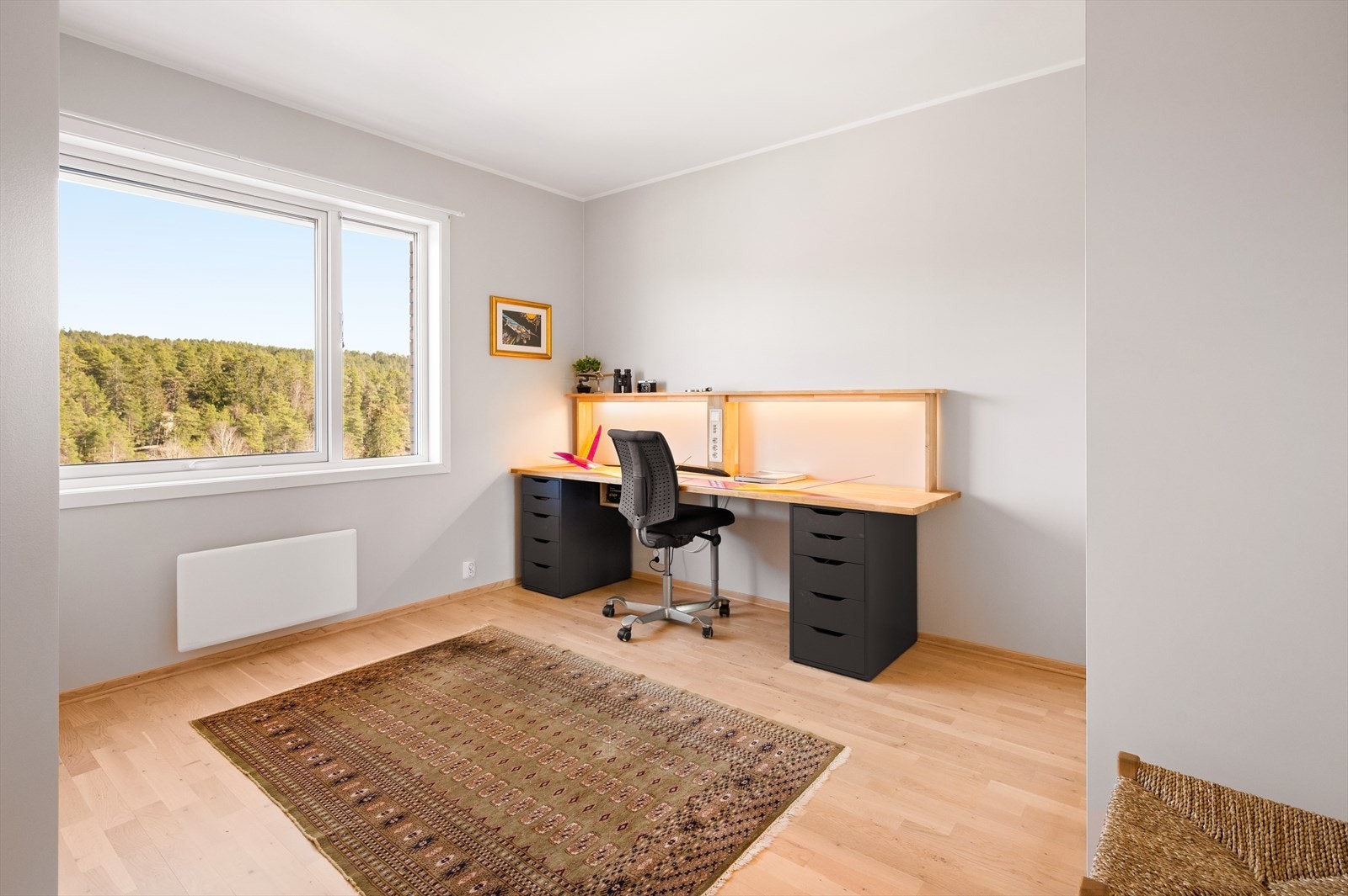 Leiligheten har tre lyse og romslige soverom. Galleribilde