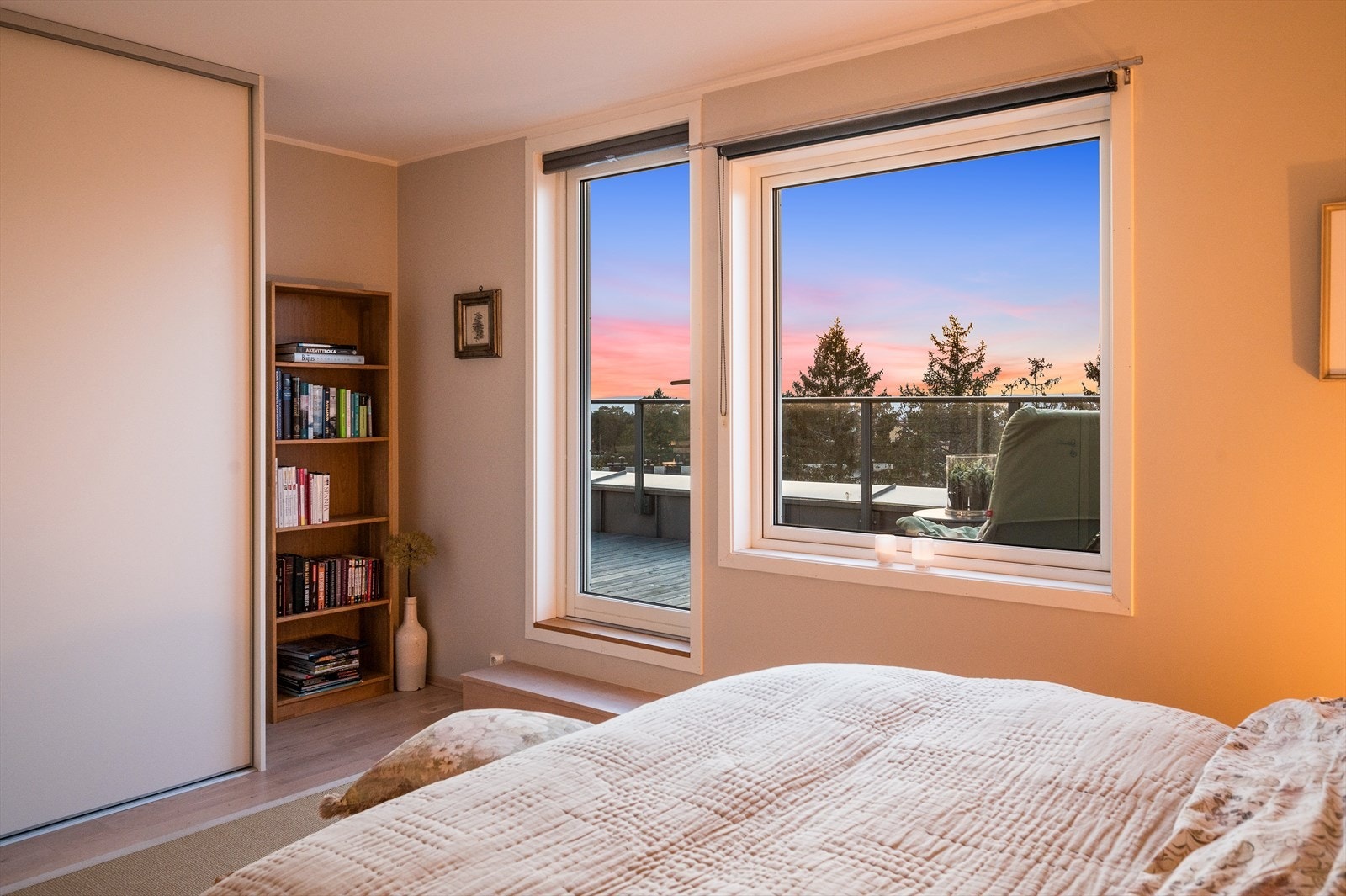 Rommet har direkte utgang til terrassen. Galleribilde