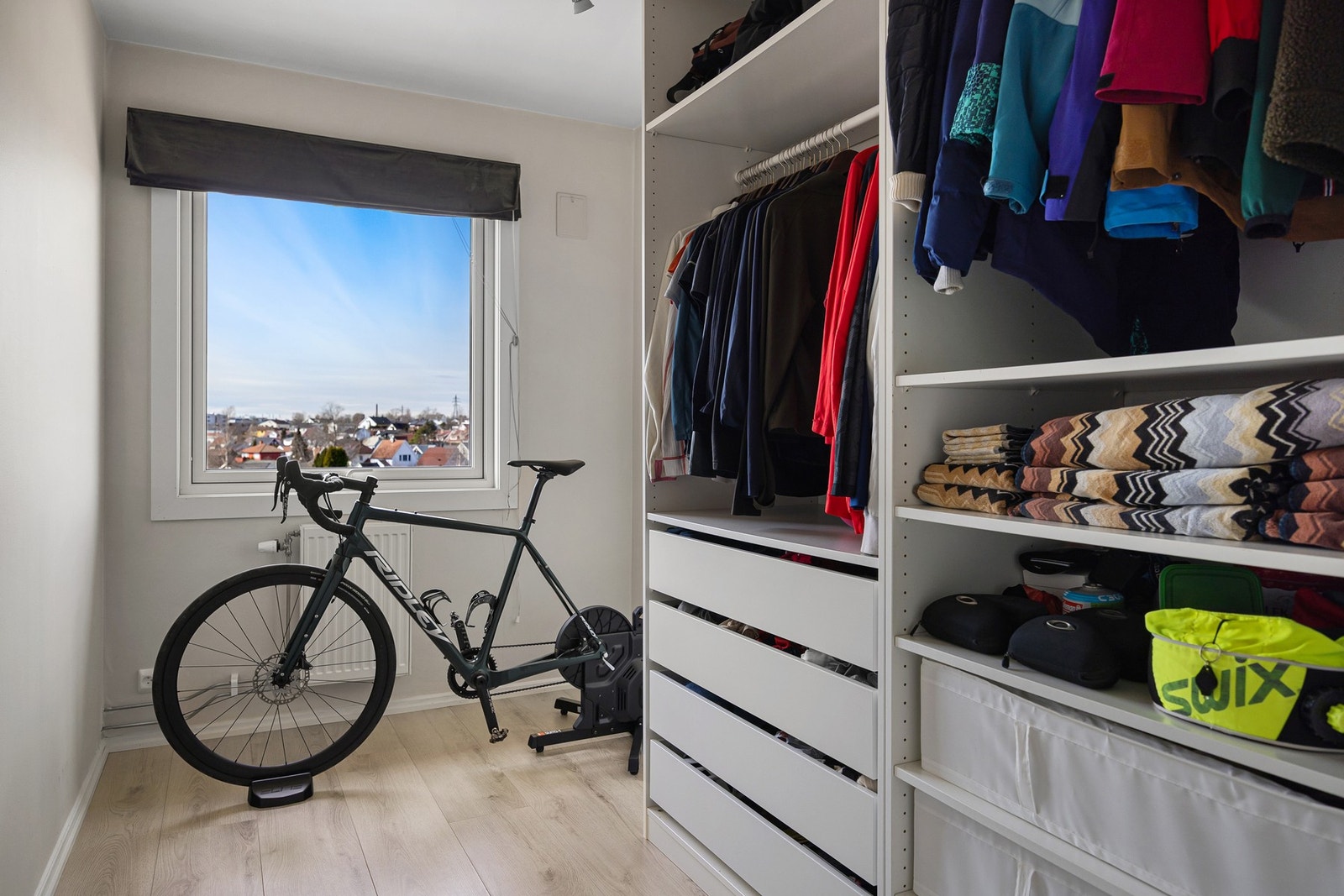 Soverom 3 har også plass til seng og garderobeskap. (De to soverommene er av samme størrelse). Galleribilde