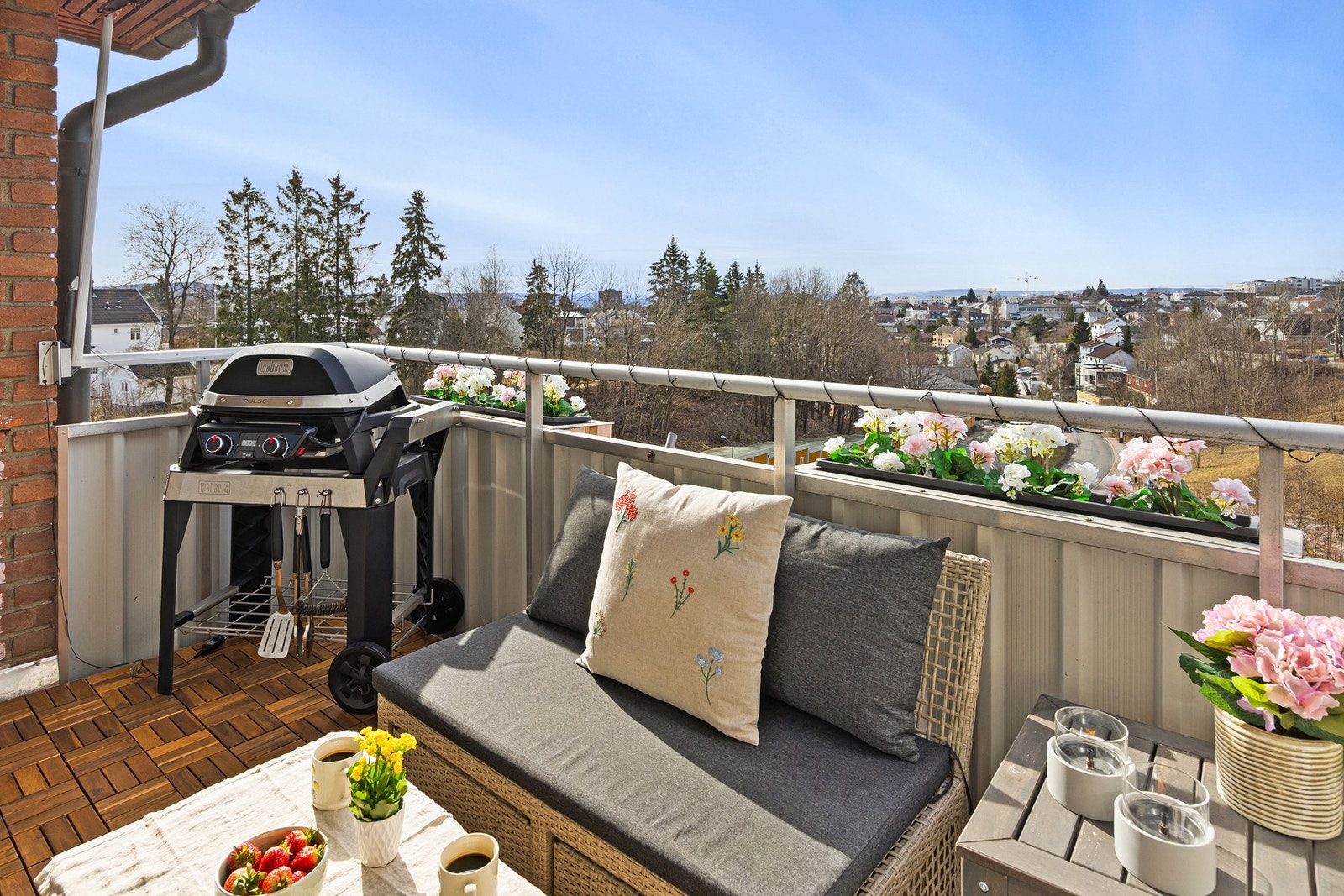 Her kan du nyte sene sommerkvelder med sol og grilling! Galleribilde