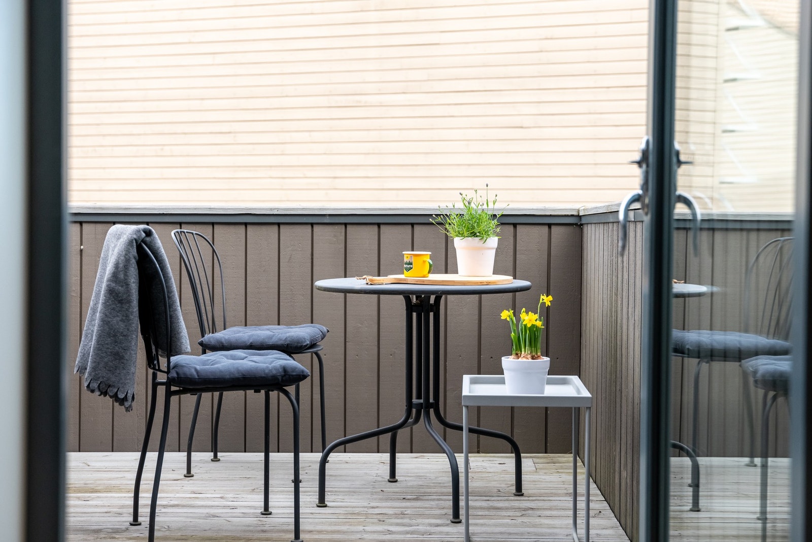 Fra kjøkkenet har du utgang til boligens balkong på 10 kvm. Galleribilde