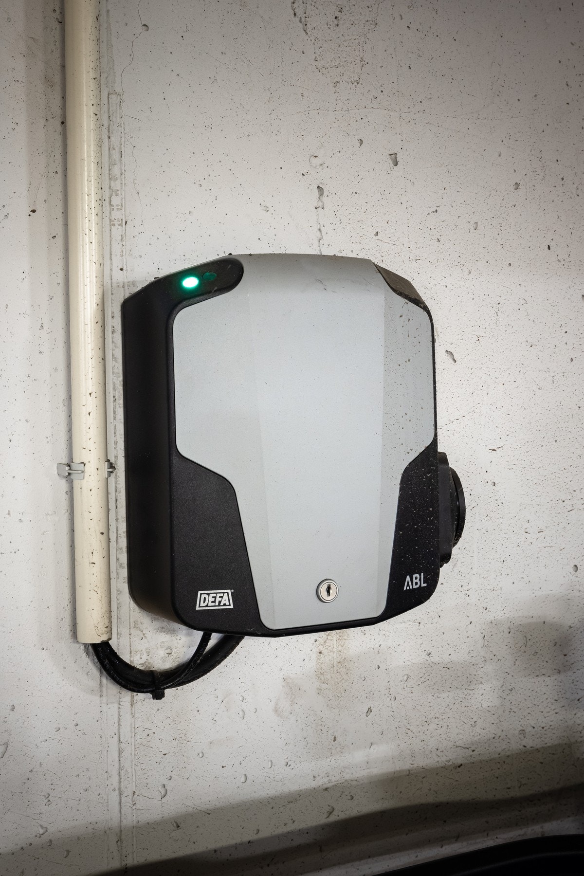 Her er det montert elbillader. Galleribilde