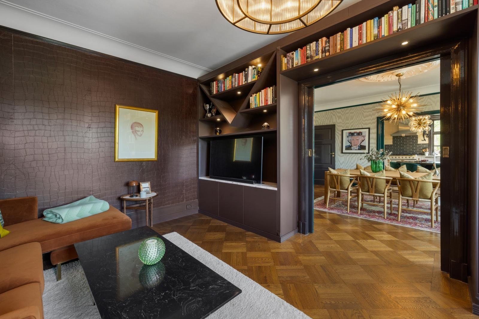 Tidligere soverom brukes i dag som tv-stue Galleribilde