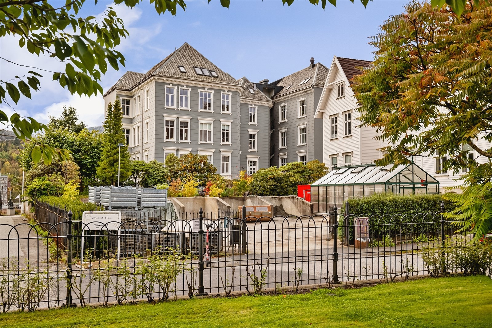 - Svært attraktiv beliggenhet på toppen av Nygårdshøyden - Galleribilde