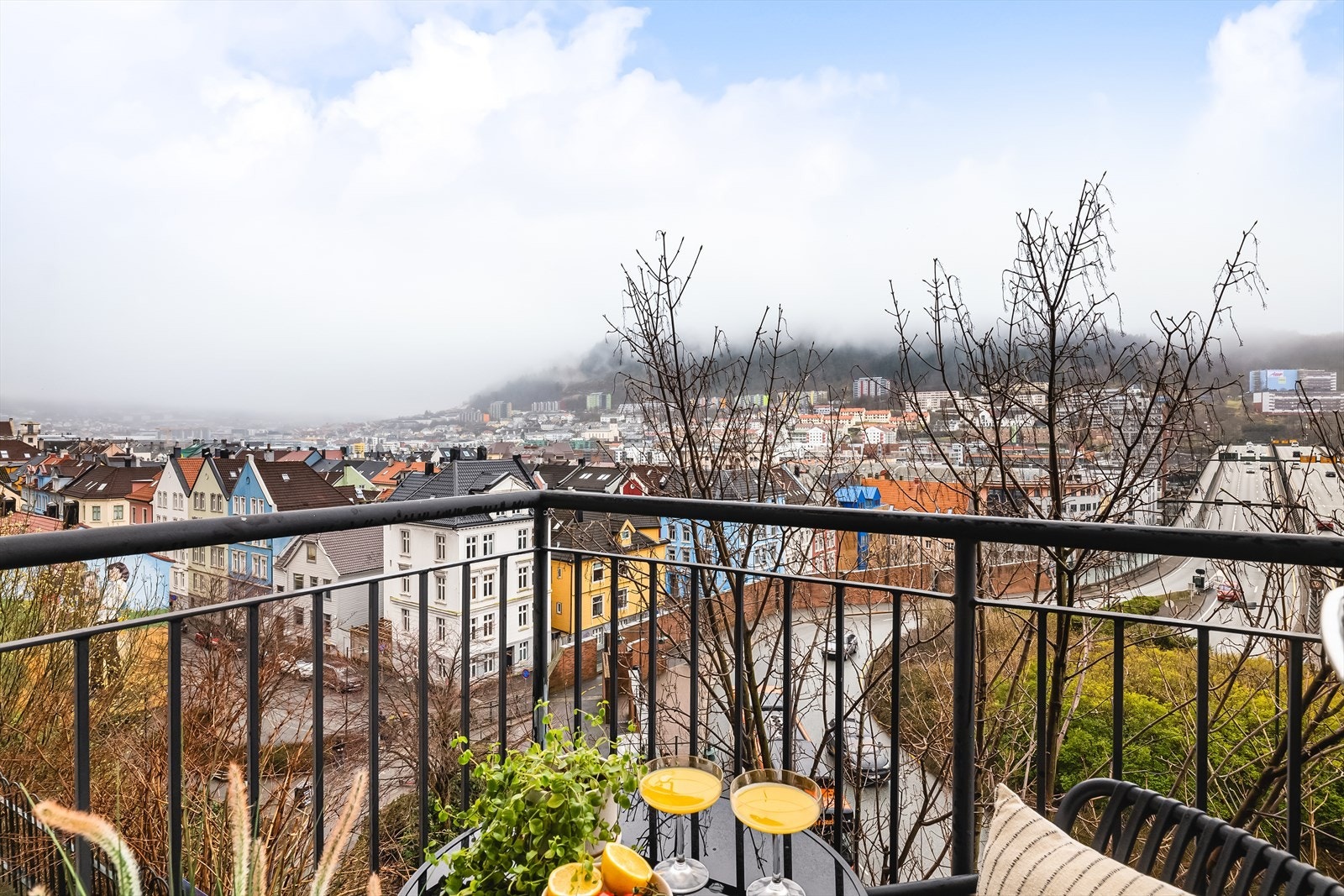 - Privat balkong med enestående utsikt! - Galleribilde