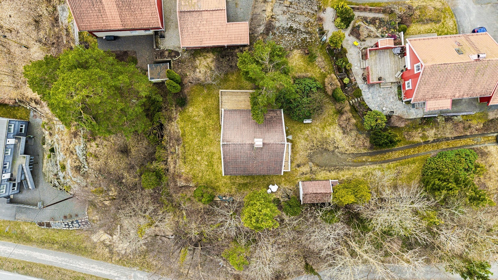 Dronefoto som viser eiendommen Galleribilde