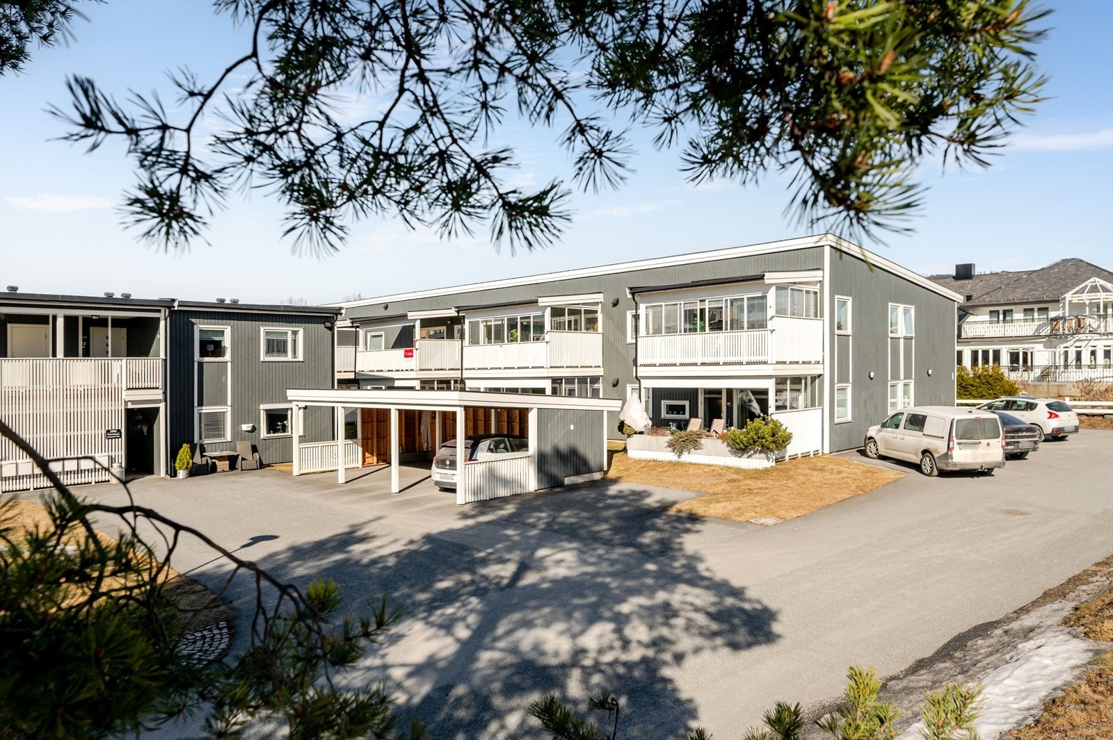 Badstuvegen 6 B Galleribilde