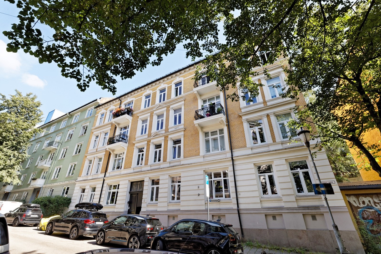 Boligen ligger i attraktiv gate på Adamstuen / Bolteløkka Galleribilde