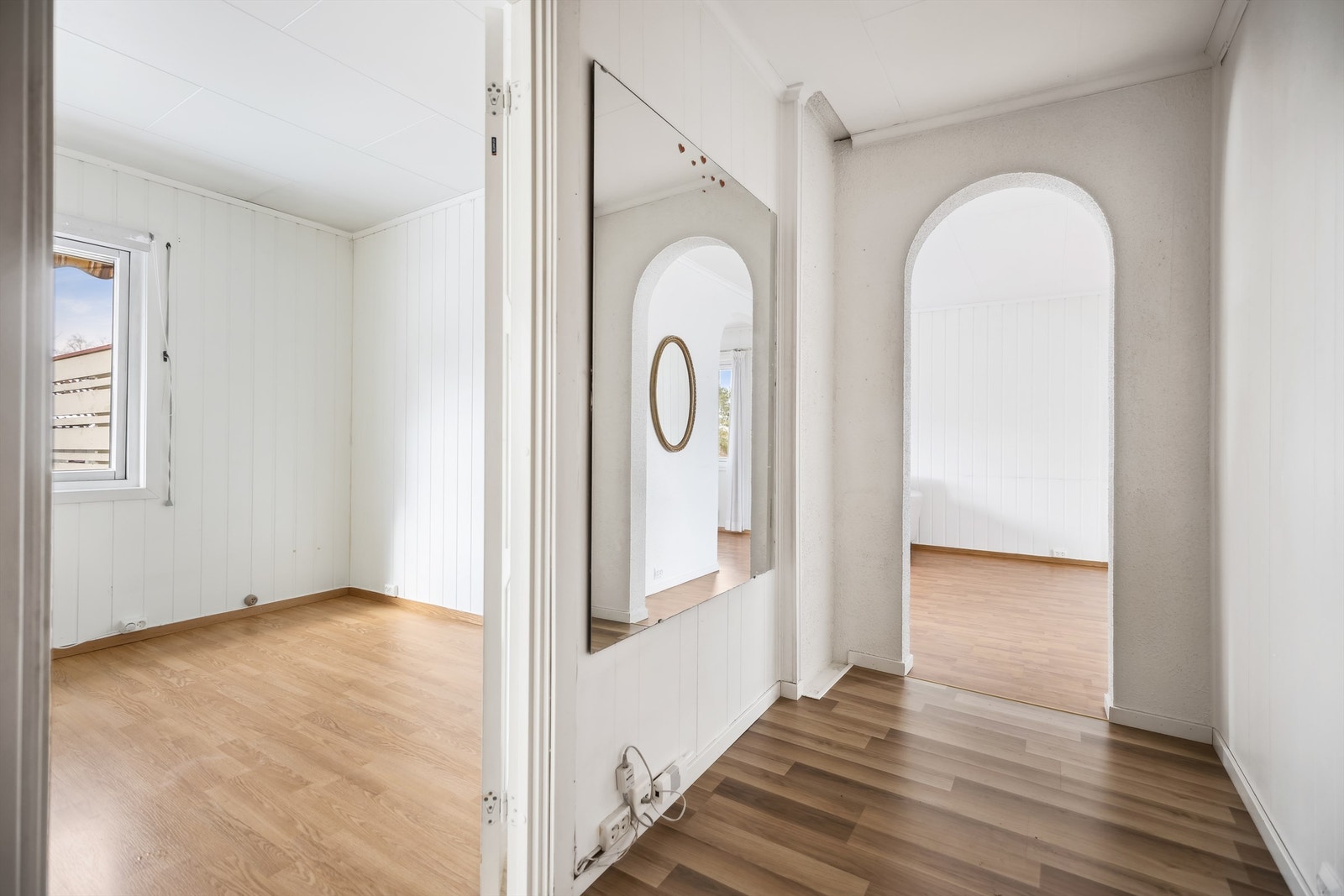 Leiligheten har meget gode lys- og solforhold. Galleribilde