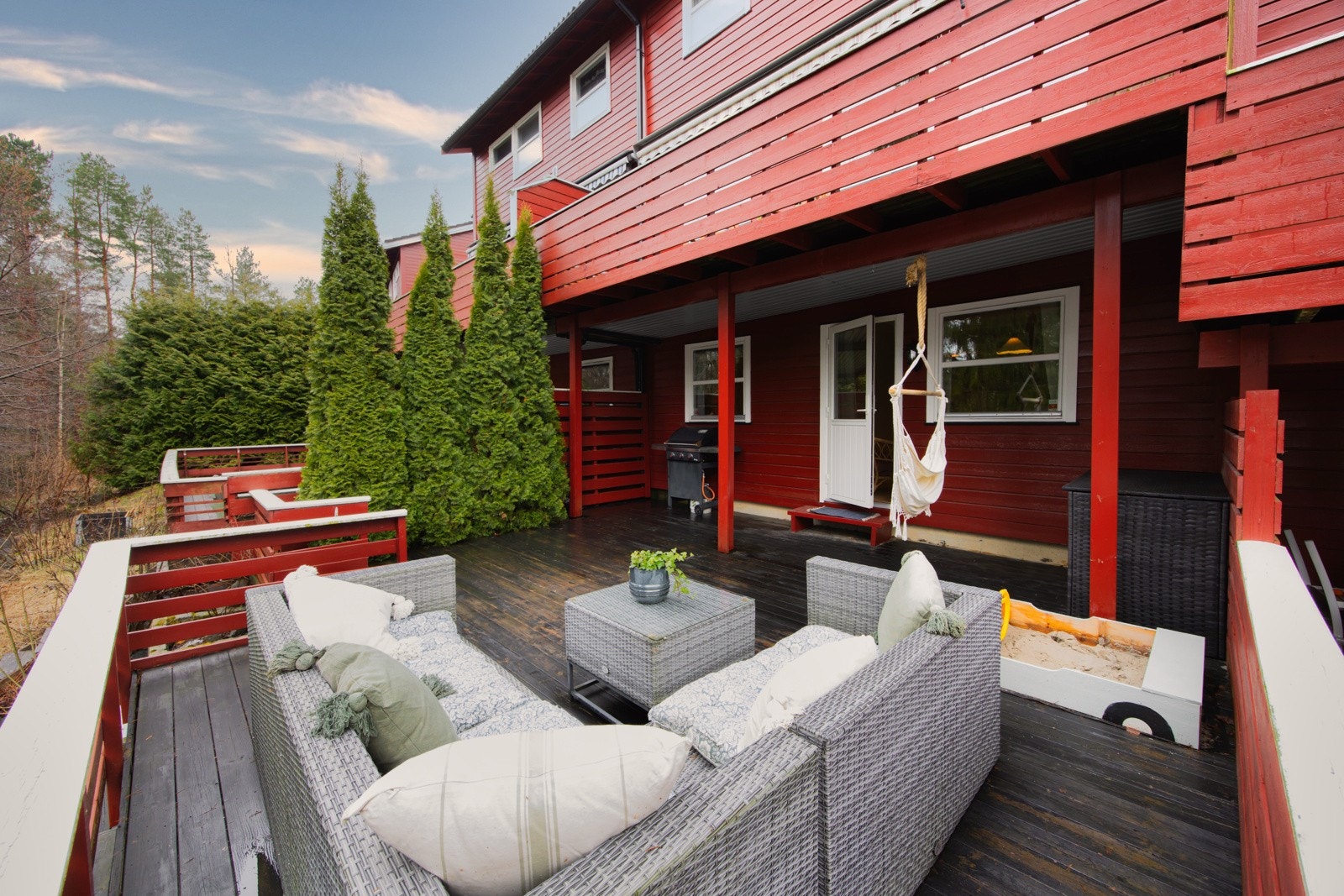 Uteområde. Galleribilde