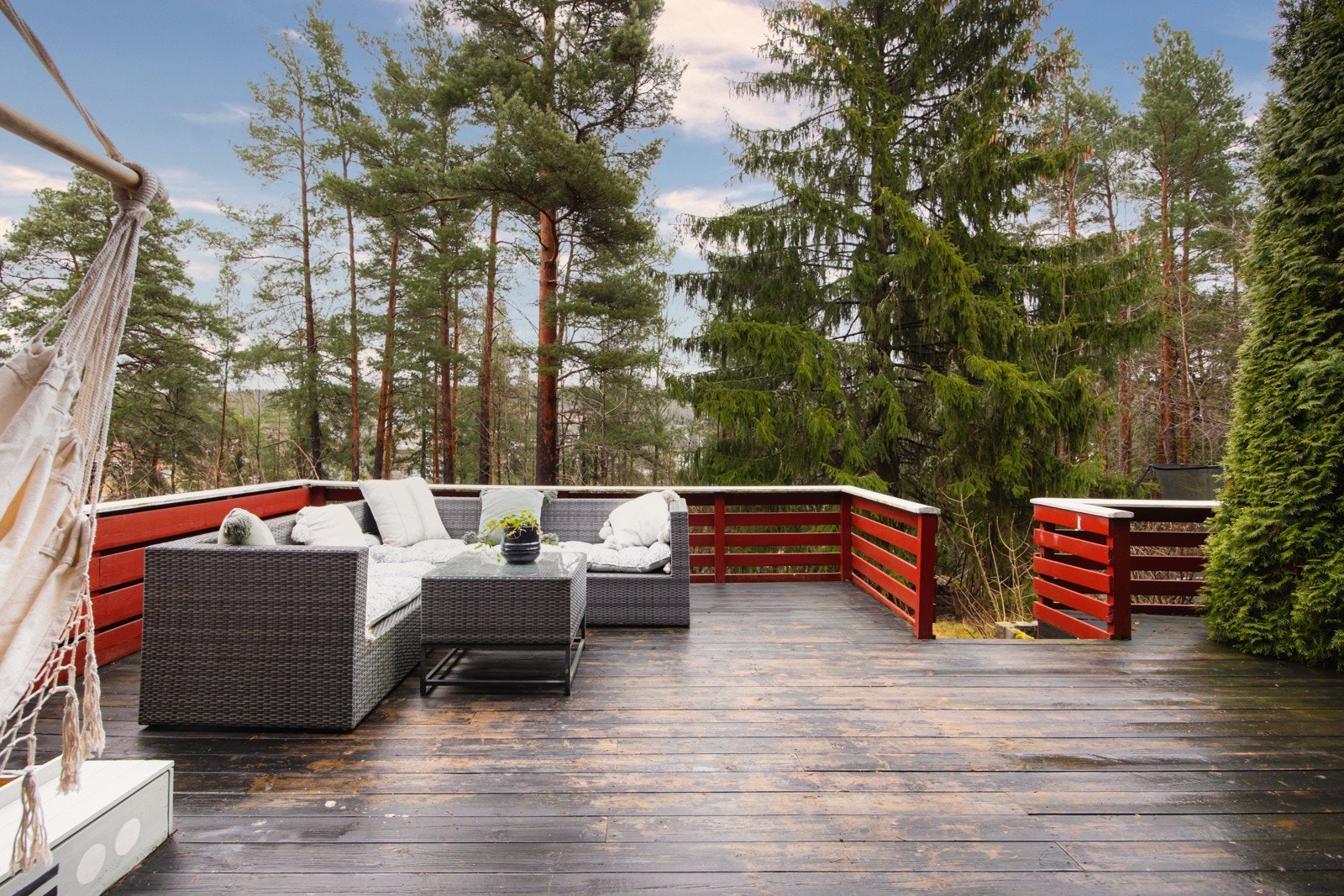 Det er god plass til utemøblement og grill. Galleribilde