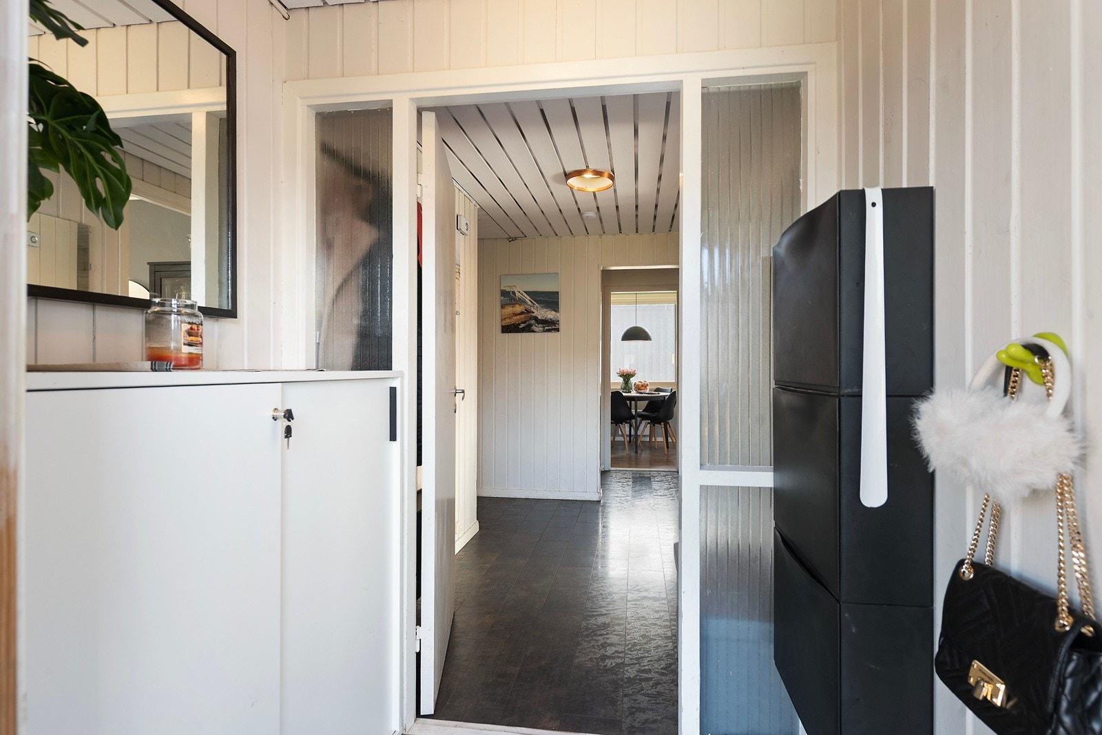 Fint vindfang og videre inn i en stor gang Galleribilde