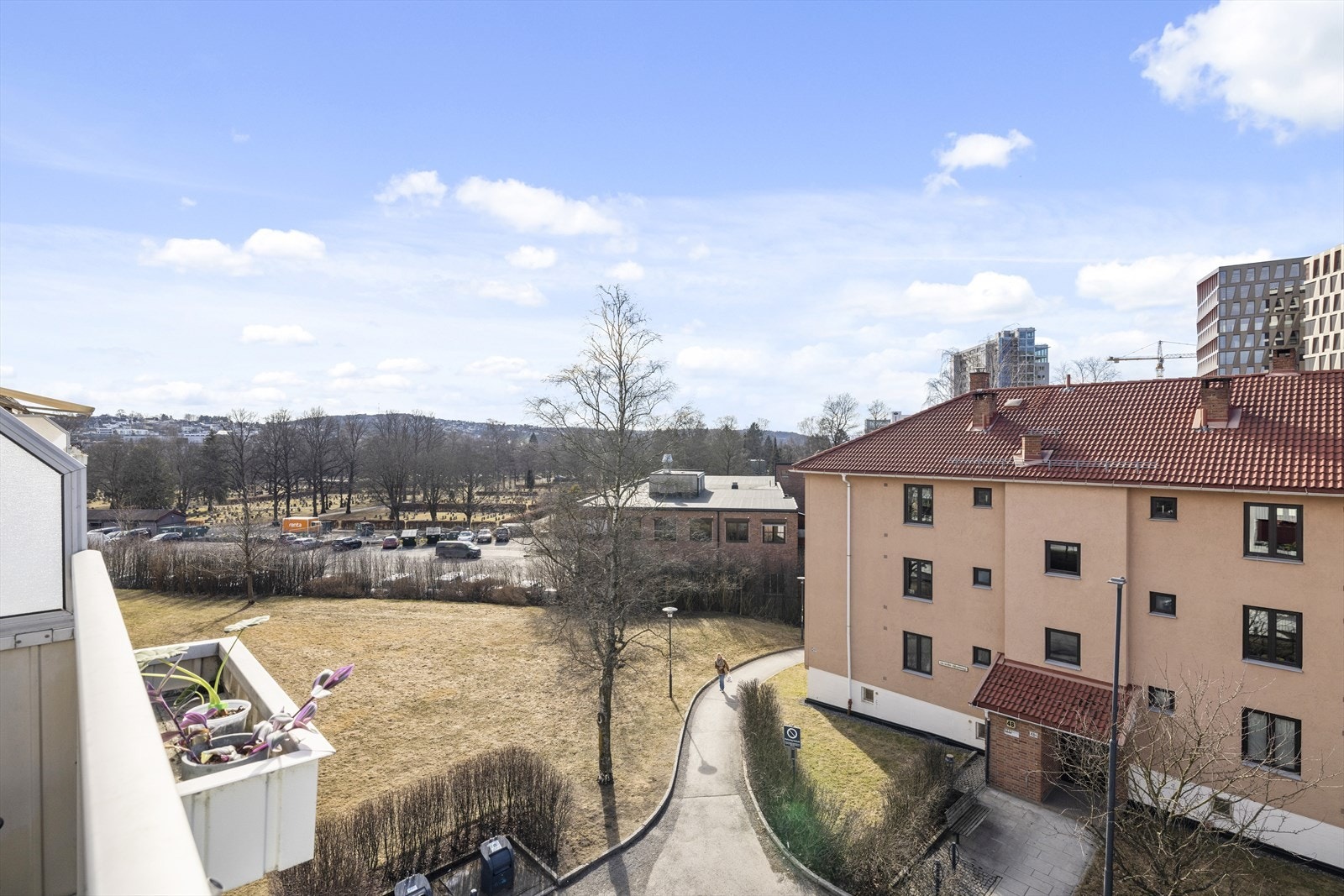 Hyggelig og åpen utsyn fra balkongen Galleribilde