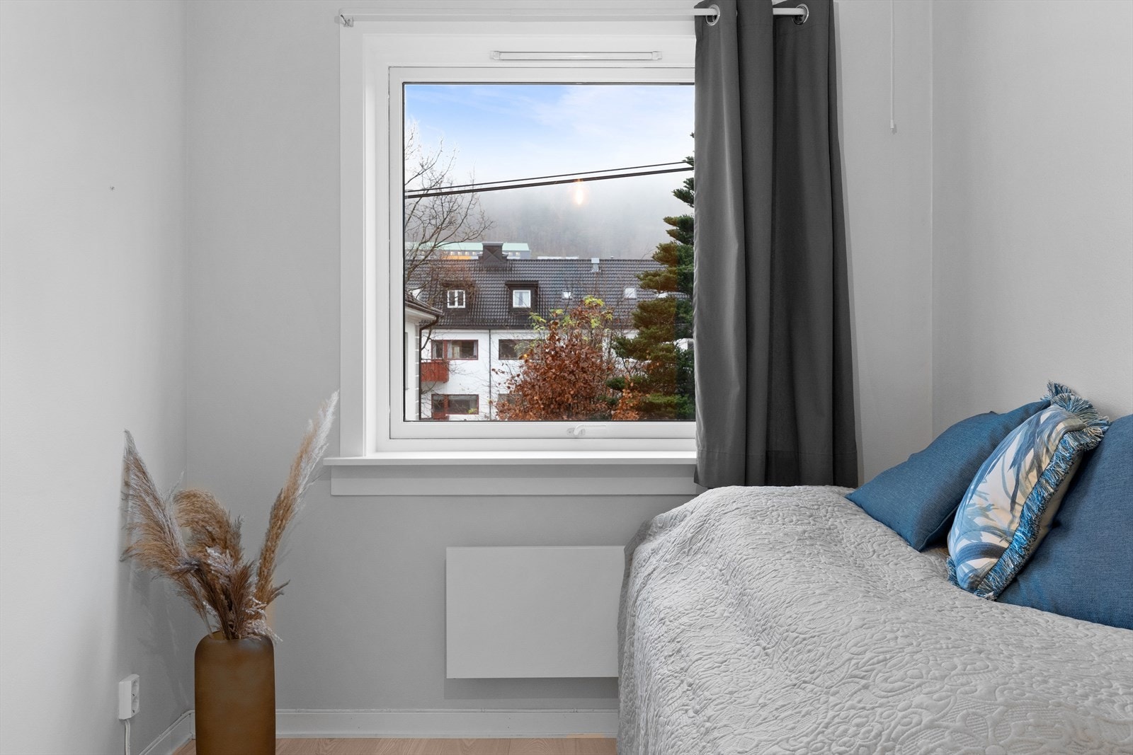 Soverom to Galleribilde