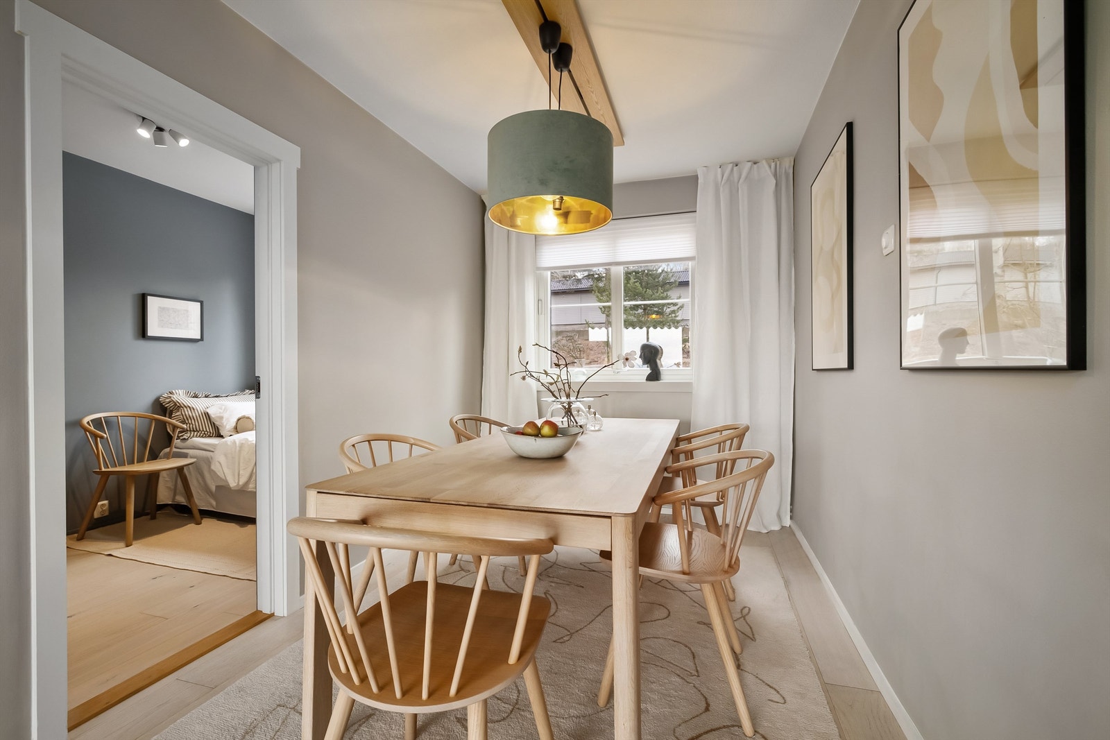 Hyggelig og naturlig plass til en lekker spisestue Galleribilde