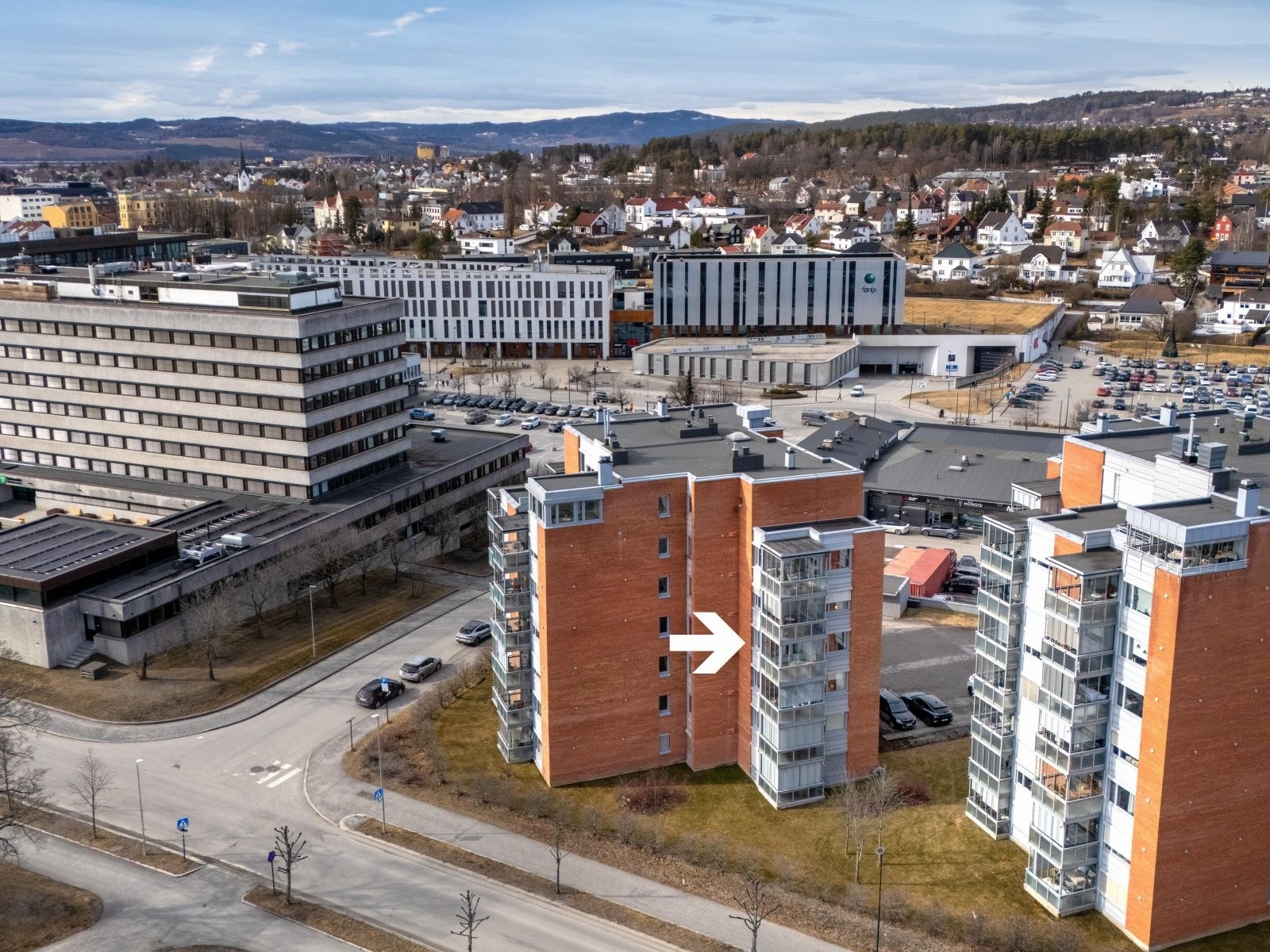 Velkommen til Anne Diesens veg 10, presentert av Privatmegleren Hamar v/ Elias Kaulum! Galleribilde