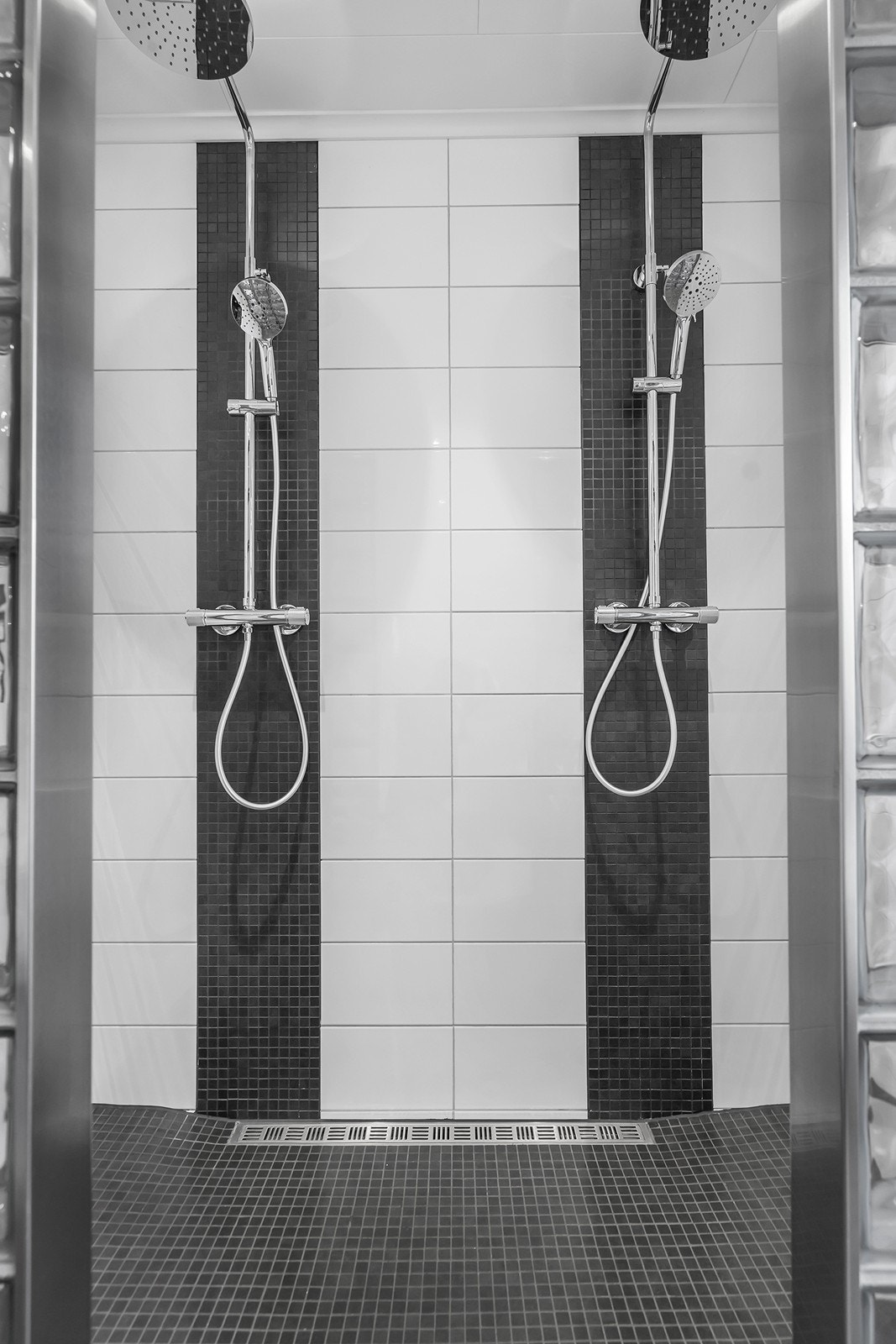 Dobbel dusj, perfekt til badstue Galleribilde