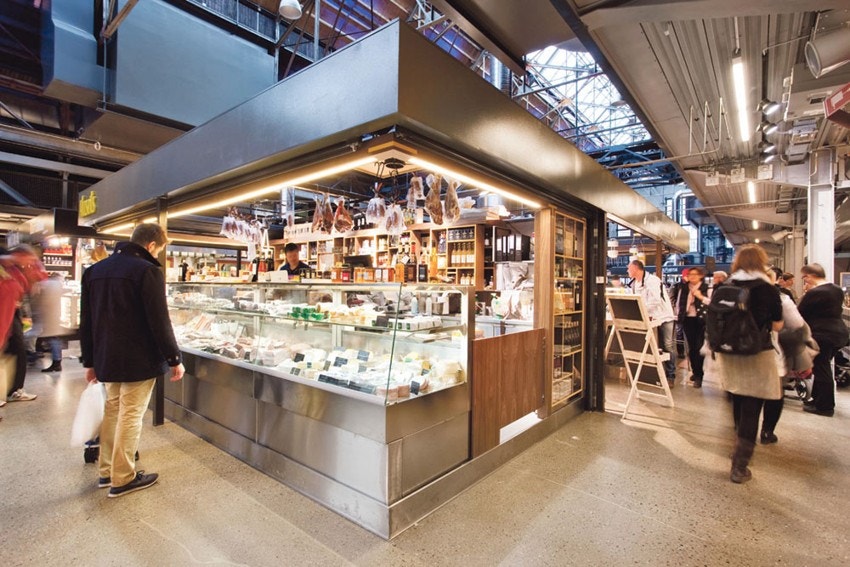 Legg gjerne også turen over Akerselva til Vulkan, der tidligere industriområder er forvandlet til et spennende mekka for mat, kreativitet og kulturelle opplevelser Galleribilde