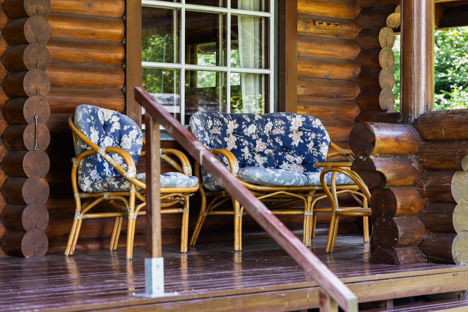 Uterommet på trammen er orientert mot sjøen i nord og svalt på varme sommerdager. Galleribilde