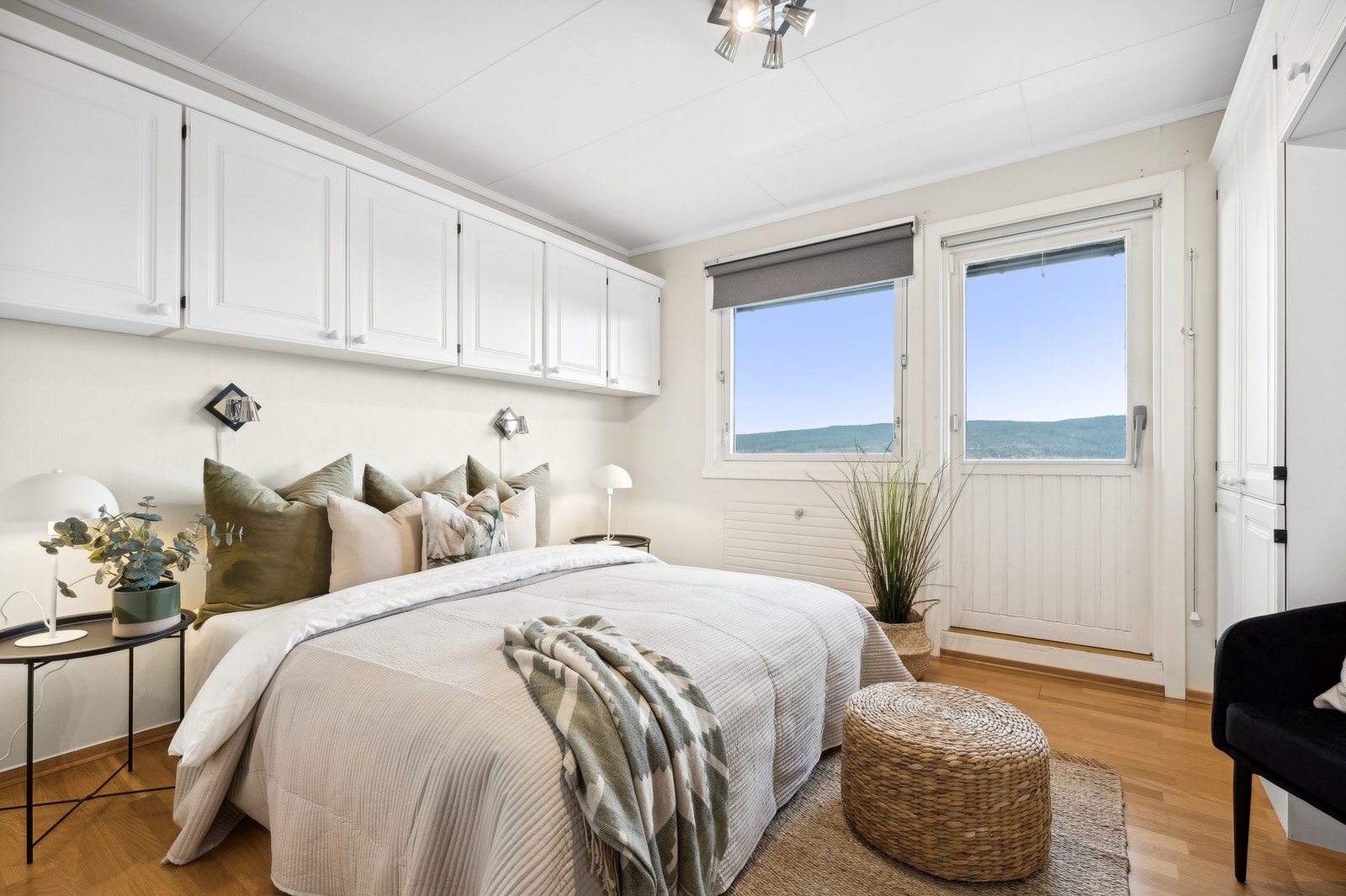 I boligens 1.etasje er det 3 soverom. Hovedsoverommet er av god størrelse. Galleribilde