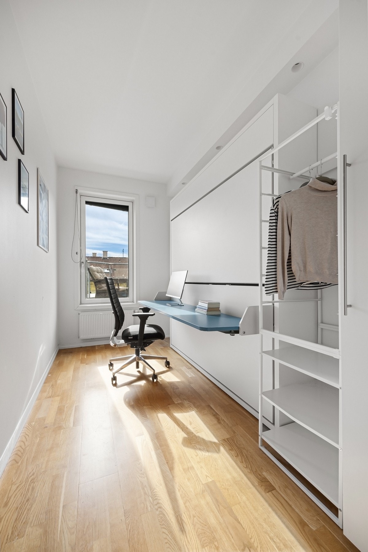 Soverom 2 benyttes i dag både som kontor og gjesterom. Galleribilde