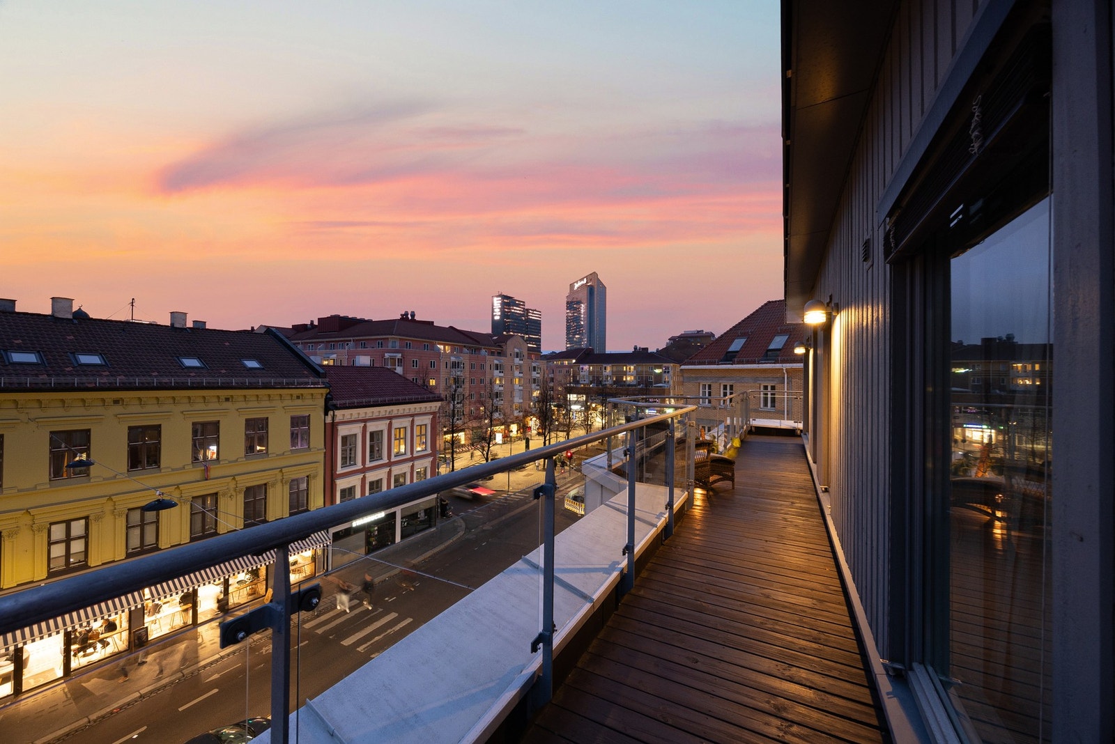 Velkommen til toppen på Tøyenbekken 6 - presentert av Synne Vang v. PrivatMegleren. Galleribilde