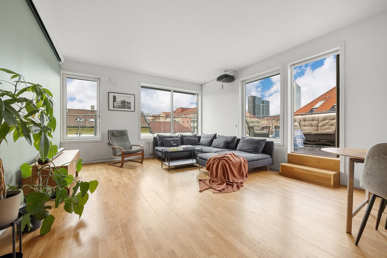 Her bor du usjenert til med fantastisk utsyn og ingen innsyn! Galleribilde