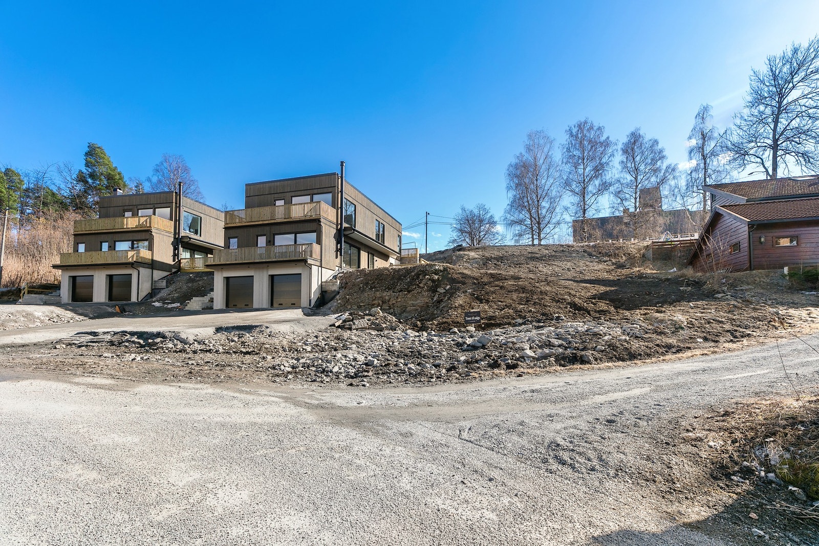 Tomten er ideell for en terrassert plassering Galleribilde