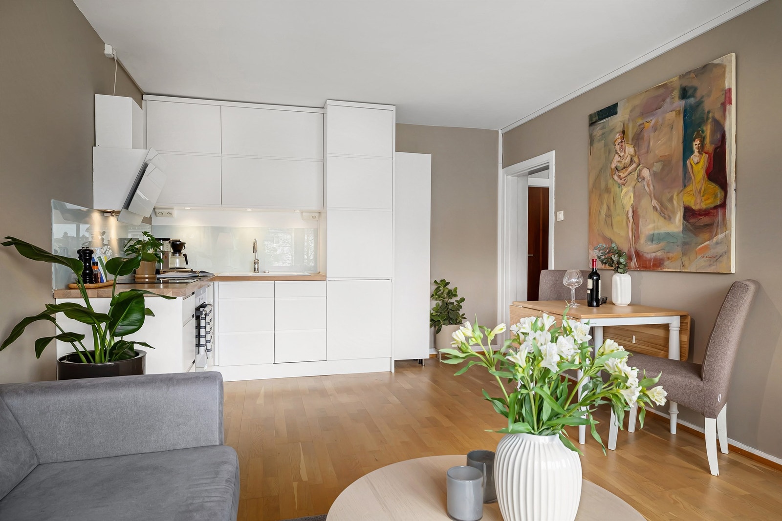 Denne løsningen er svært praktisk og ulik fra andre 2-roms leiligheter i borettslaget Galleribilde