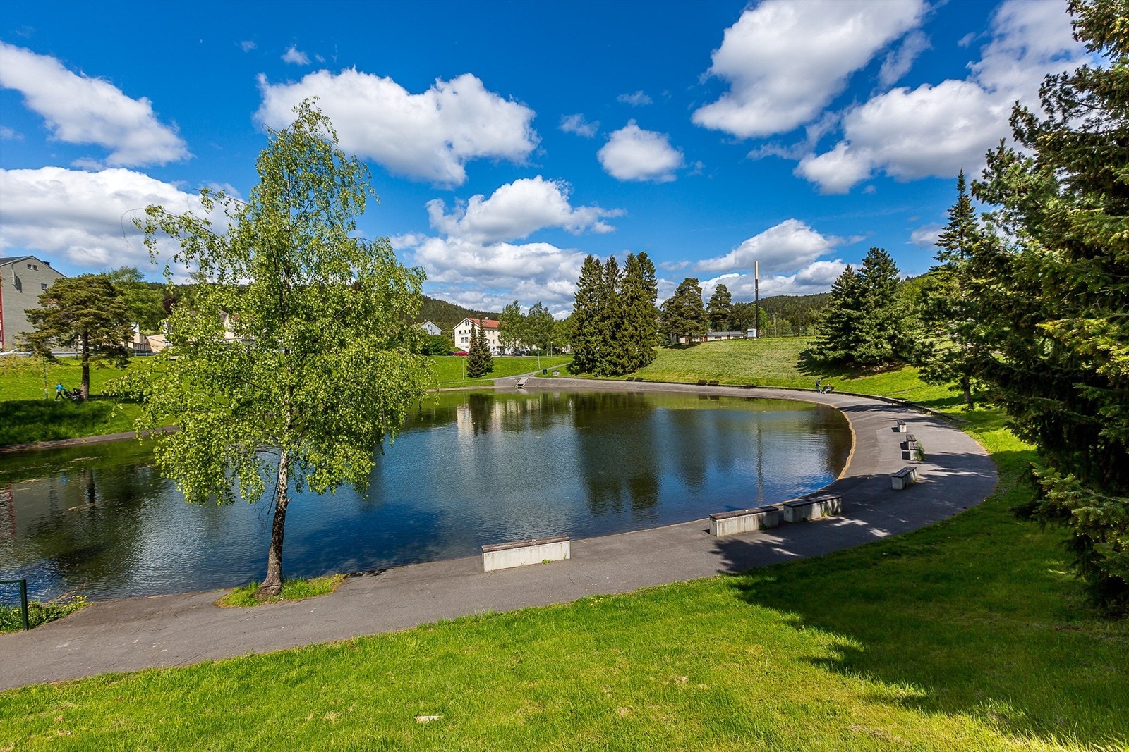 Badedammen på Tonsenhagen.. Galleribilde