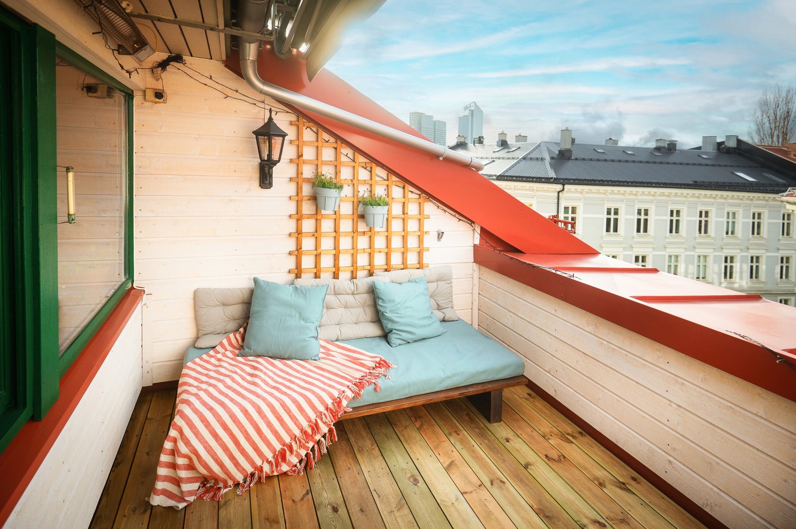 Terrassen på 7 m² har utgang fra stuen. Galleribilde