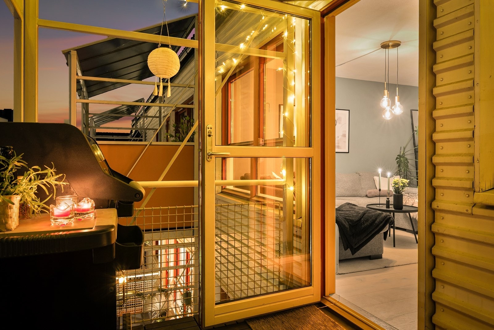 Svale sommerkvelder kan nytes ute på balkongen. Galleribilde