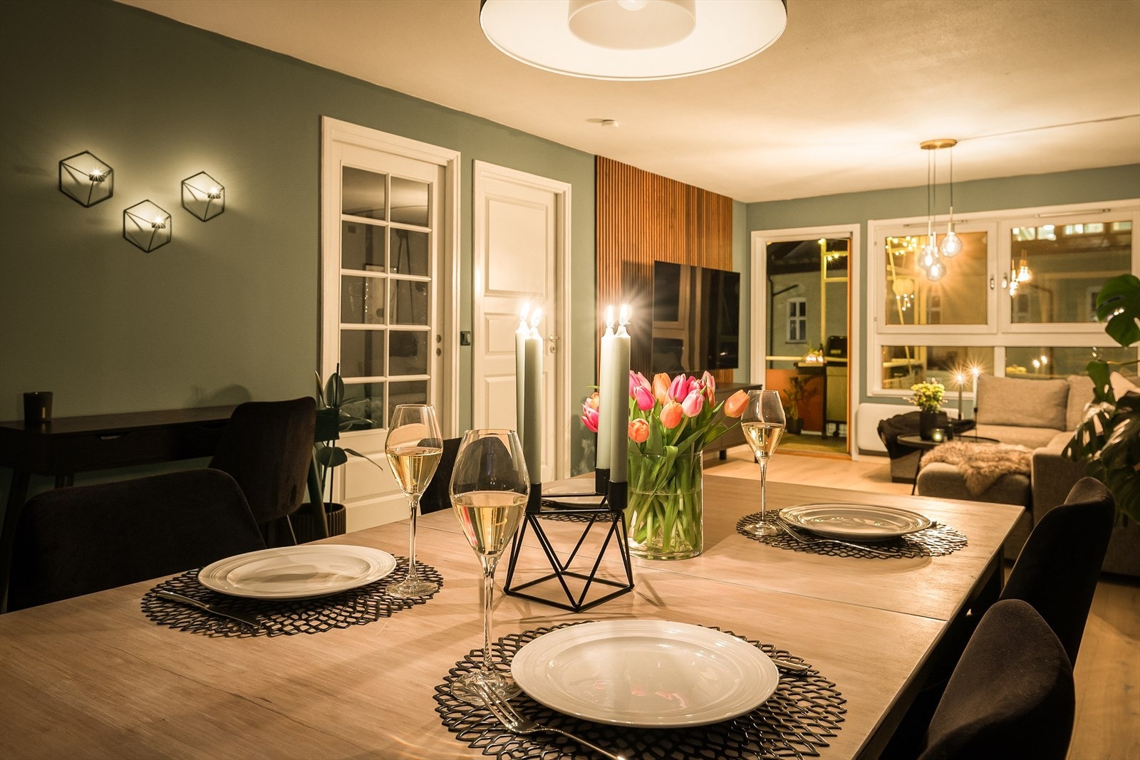 Velkommen til Vålerenggata 15 - Presentert av Jeanette Stenersen i EiendomsMegler 1. Galleribilde