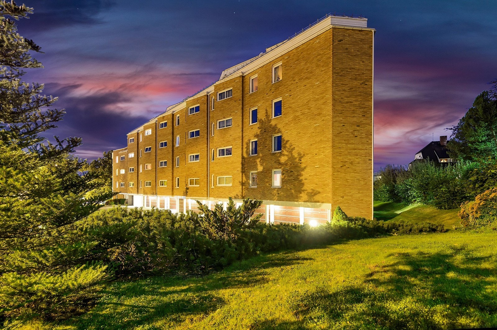 Rolig og flott beliggenhet, kun minutter til t-bane eller Frognerparken. Galleribilde