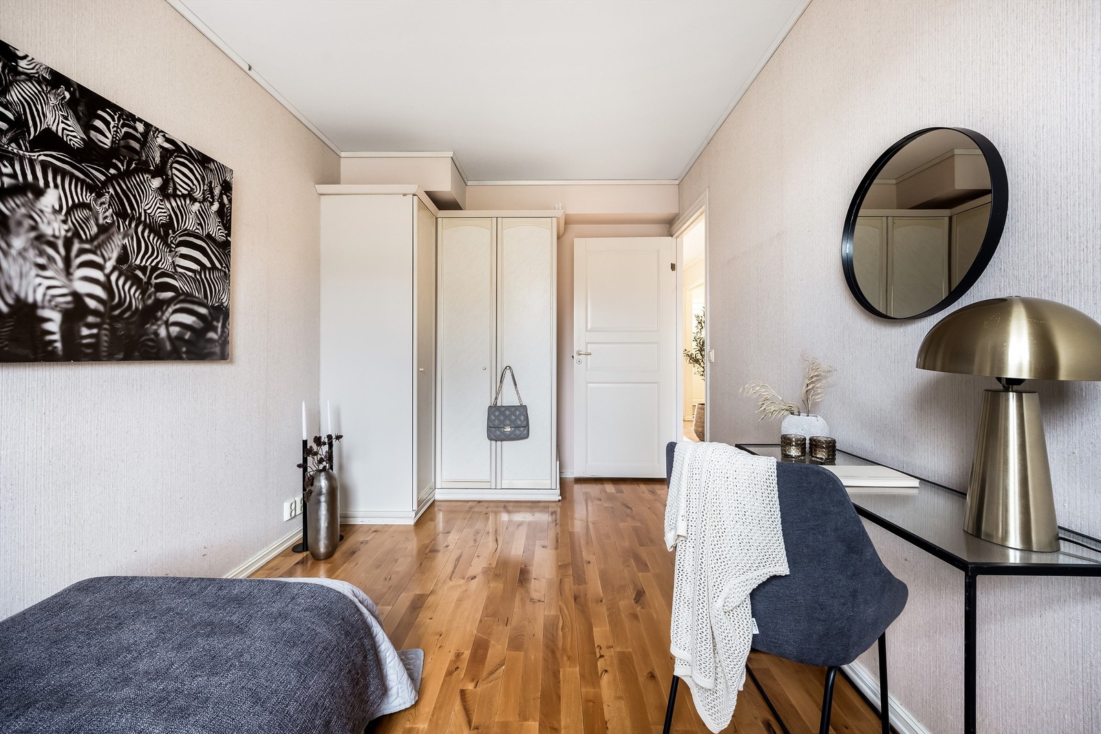 Begge soverommene er av fin størrelse og lette å møblere etter eget behov. Galleribilde