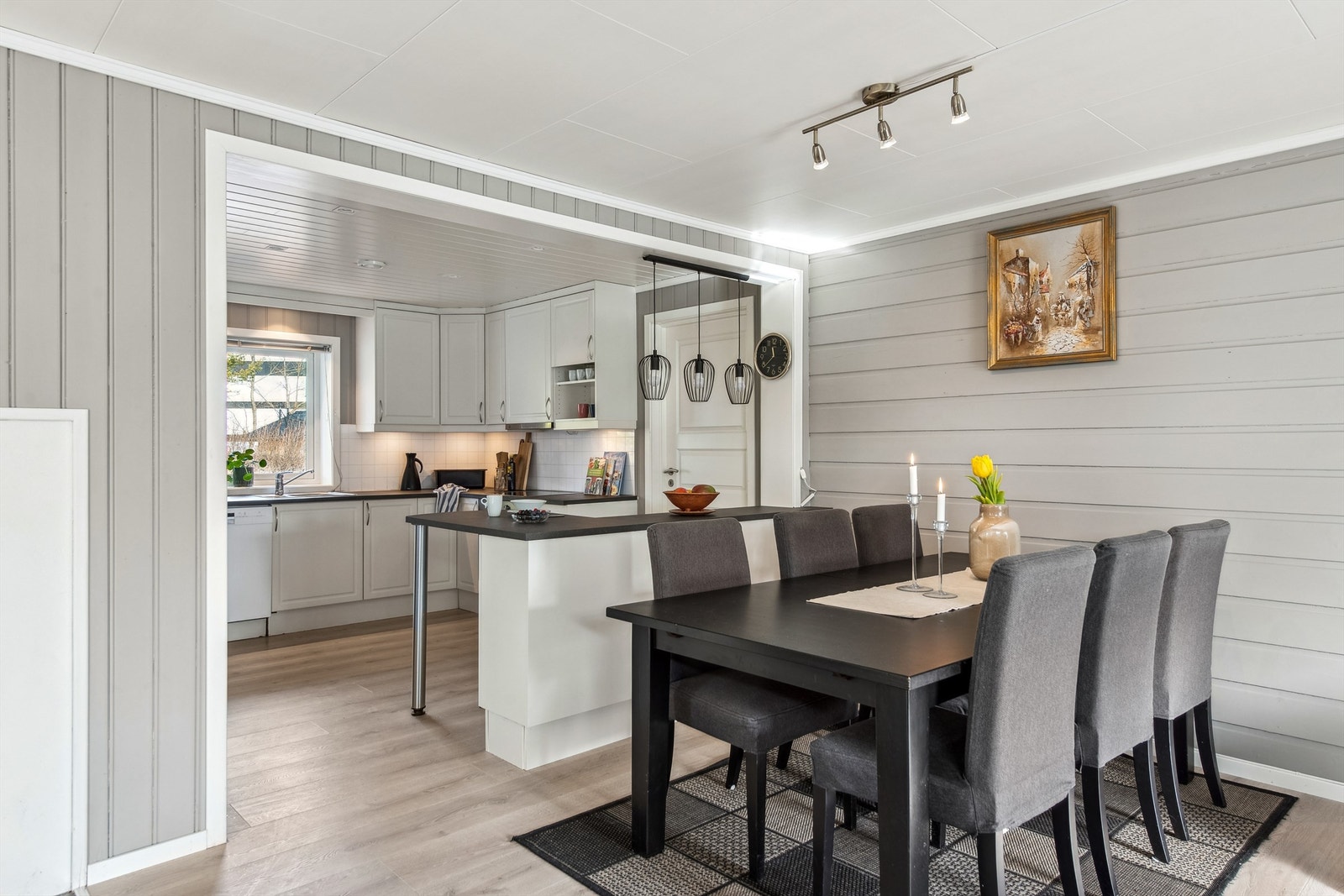 Her kan familien og venner samles for koselige middager og sammenkomster. Galleribilde