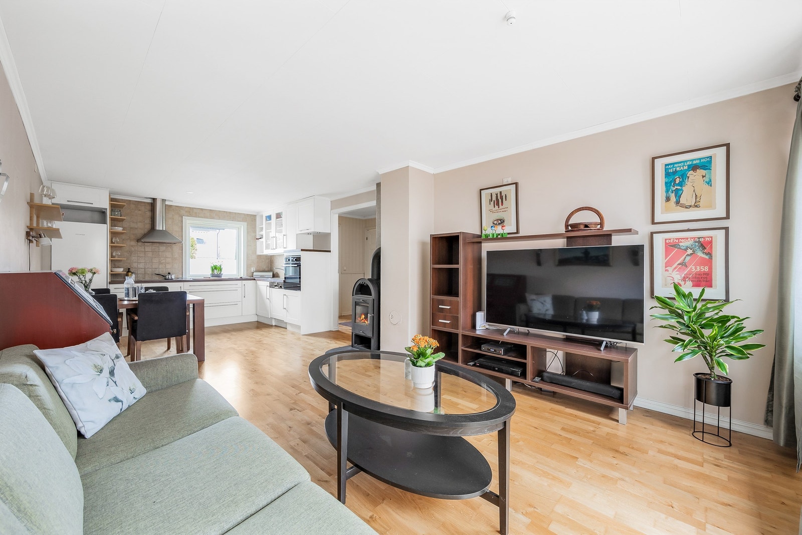 Stue/kjøkken Galleribilde