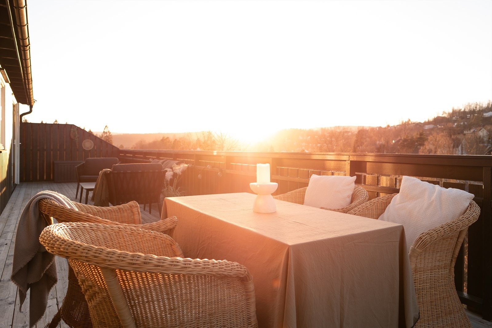 Velkommen til Lillehagveien 89B - presentert av Eystein Garathun Næss og Fridtjof Schmidt i Nordvik Bærum! Galleribilde