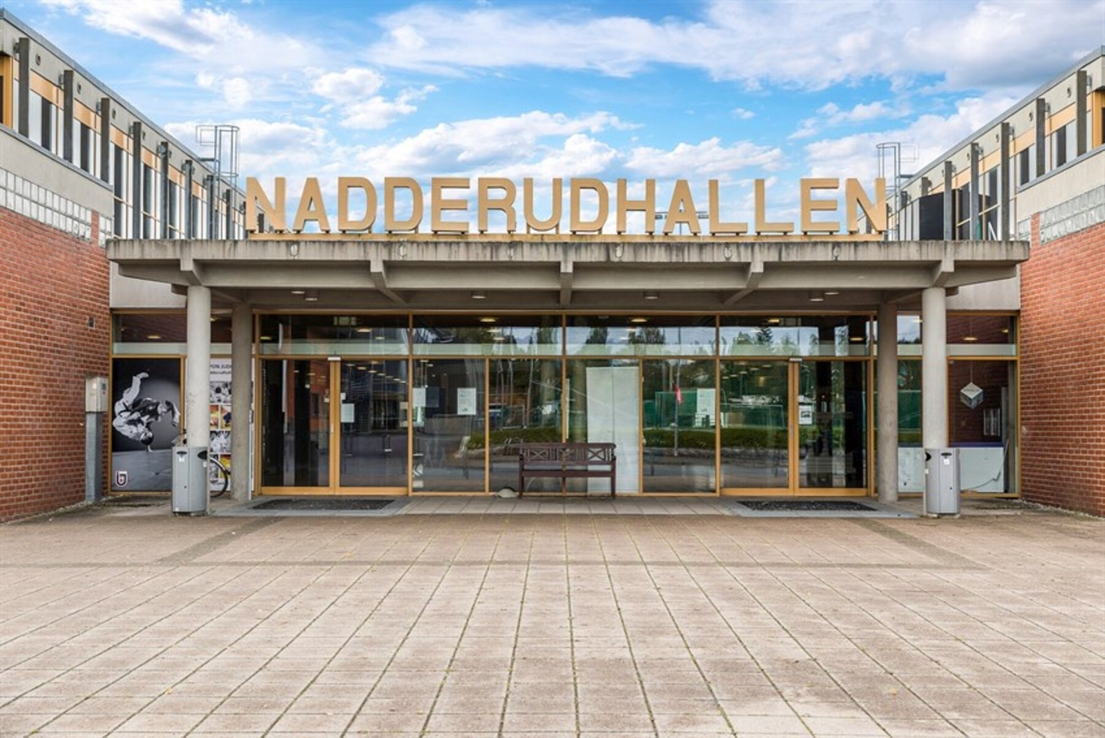 Her bor man innen kort gange fra Nadderudhallen og Nadderud stadion Galleribilde