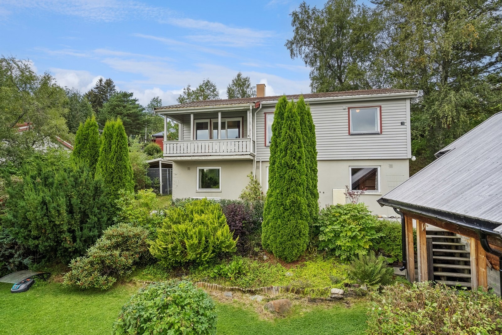 Boligen ligger i et rolig og barnevennlig område på Stjørdal. Galleribilde