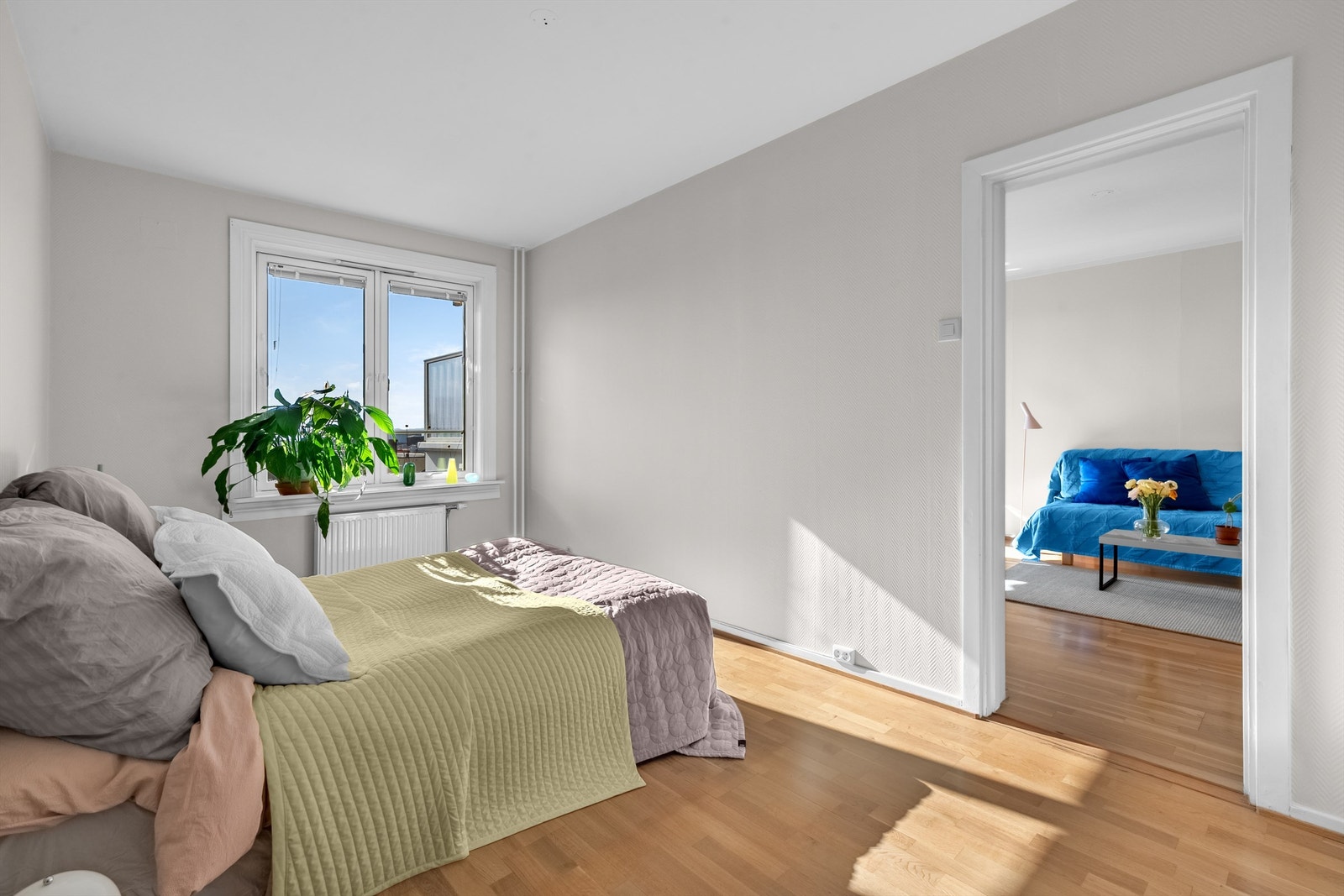 Adkomst til hovedsoverom fra stue. Galleribilde