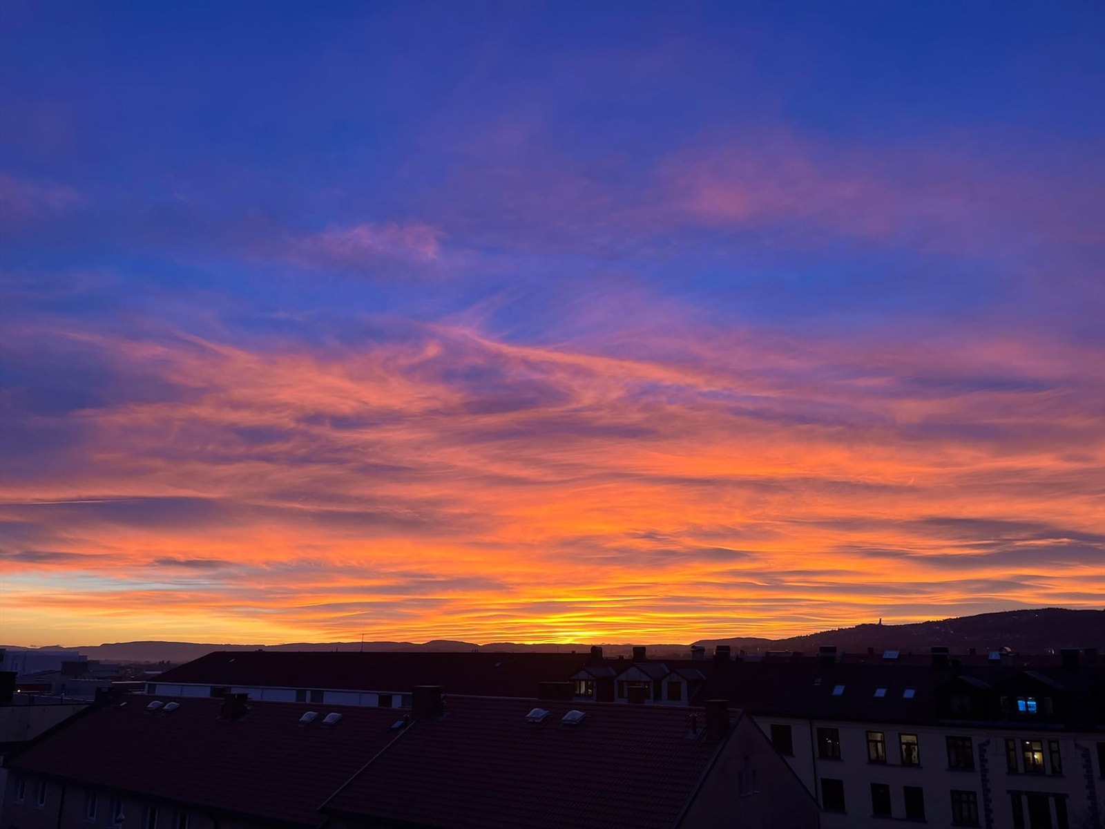 Kveldsstemning fra balkongen. Galleribilde