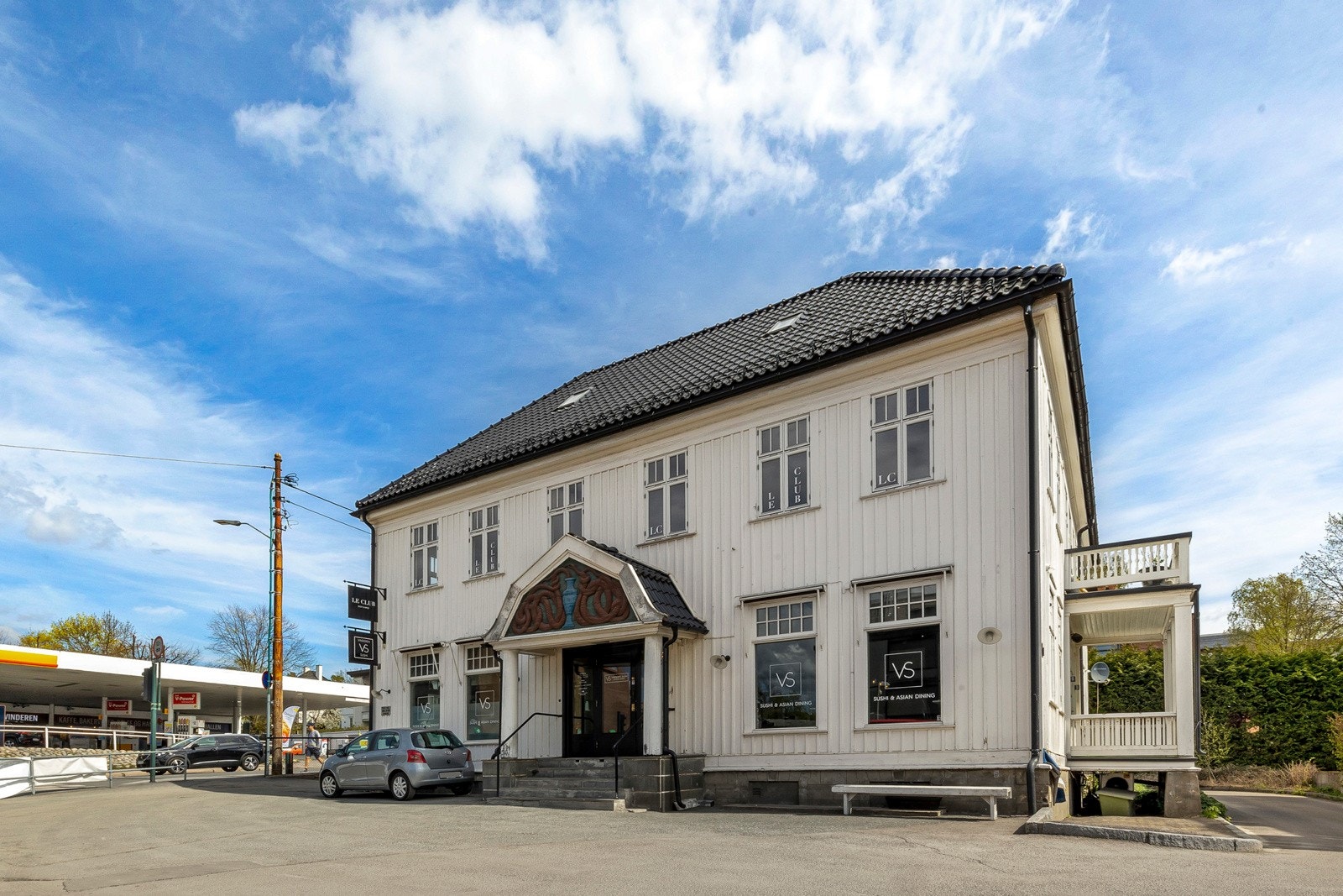 Nydelig sushi får du på Vinderen Sushi rett nede i gata. Galleribilde